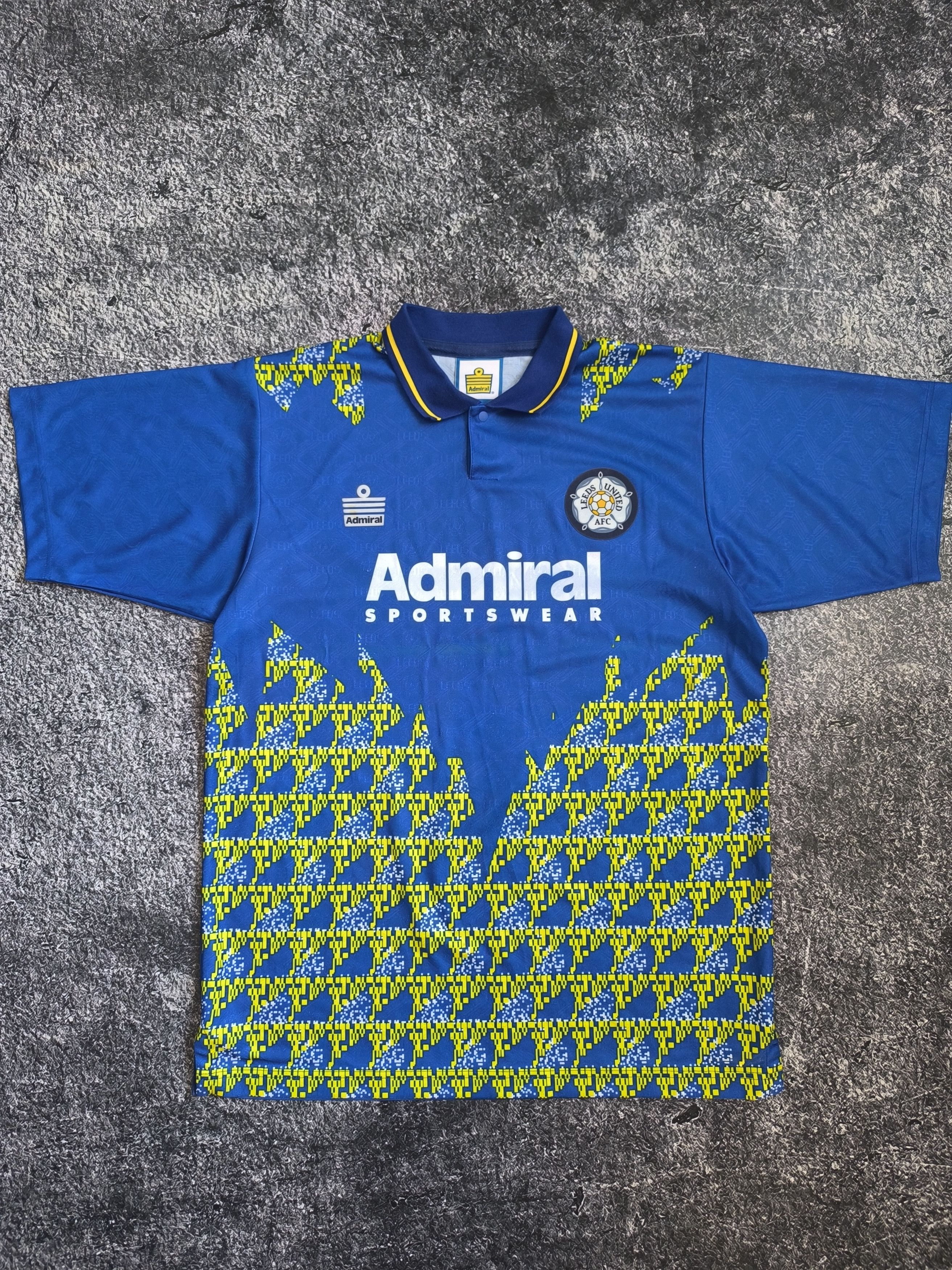 Vintage Vintage jersey Leeds united 1992-1993 L size Size US L / EU 52-54 / 3 - 1 Thumbnail