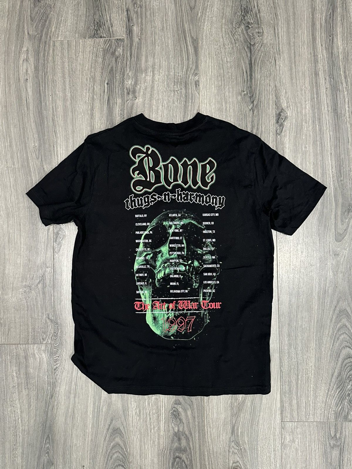 Band Tees × Vintage Bone thugs n harmony tee Size US M / EU 48-50 / 2 - 3 Thumbnail