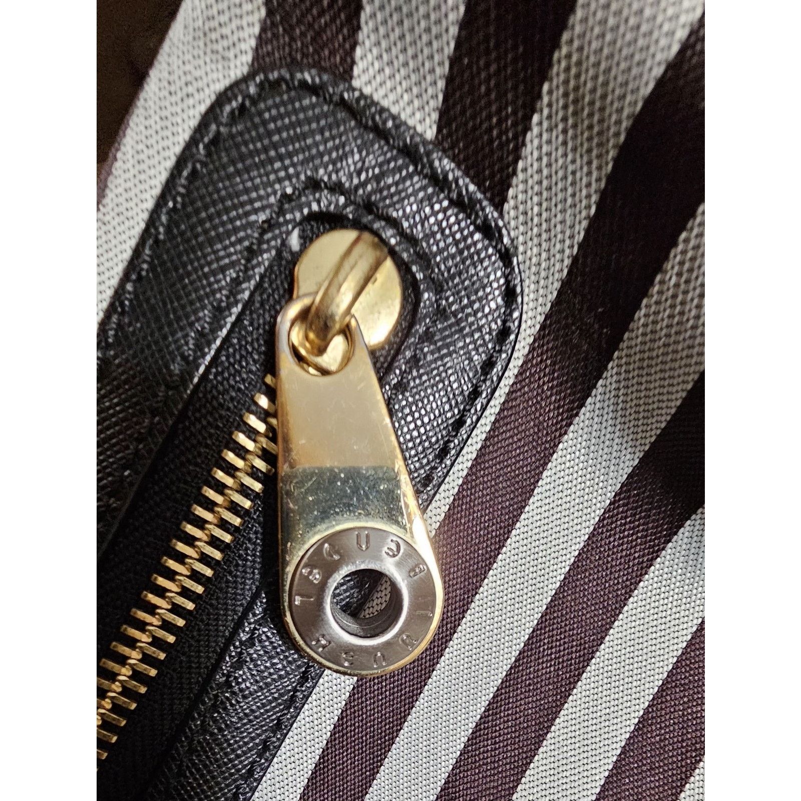 Henri Bendel Henri Bendel Signature Logo striped shoulder Handbag Size ONE SIZE - 16 Thumbnail