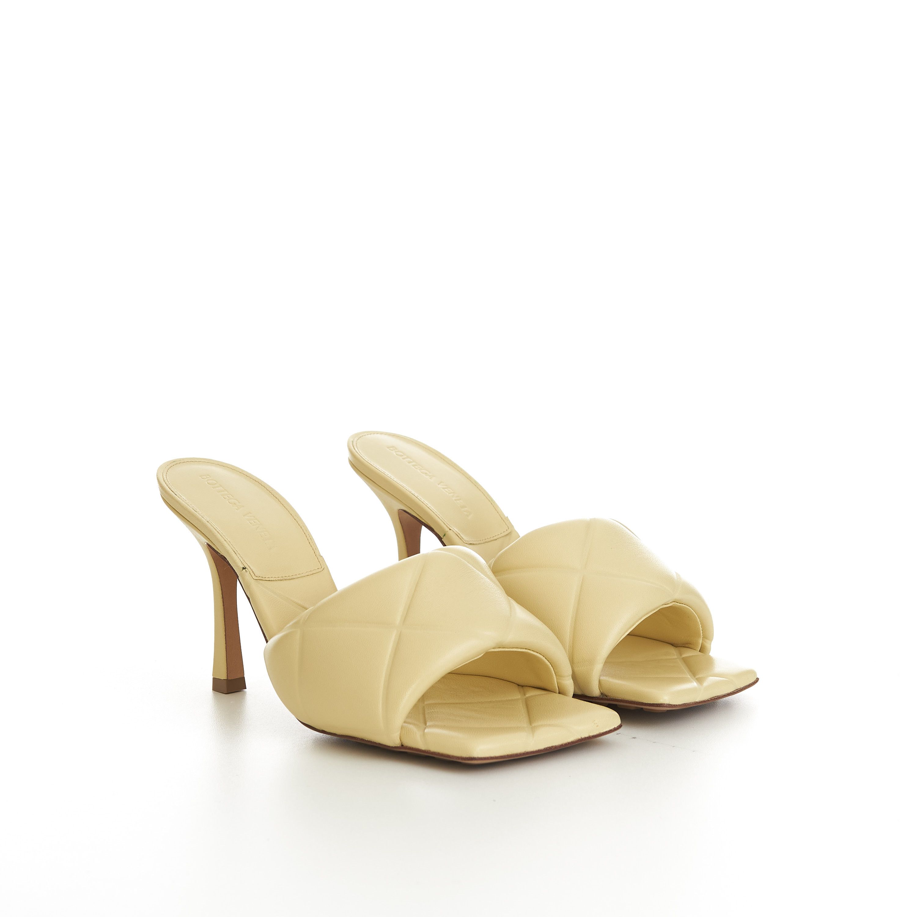 Bottega Veneta Quilted Lido Mules In Moon Beam Yellow Leather Size US 8.5 / IT 38.5 - 1 Thumbnail