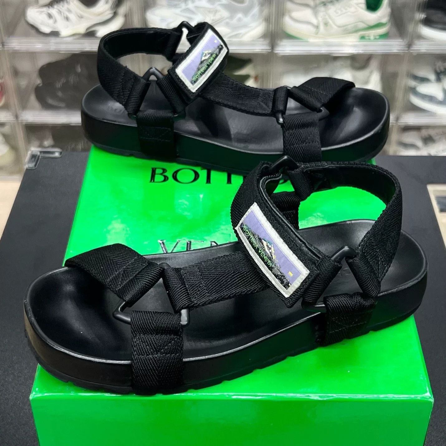 Bottega Veneta Bottega Veneta Black Shoes Low Top Size US 7 / EU 40 - 1 Thumbnail