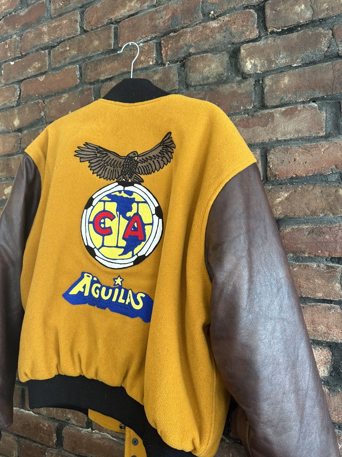 Vintage Yellow and brown Club America varsity jacket 90s vintage Size US L / EU 52-54 / 3 - 3 Thumbnail
