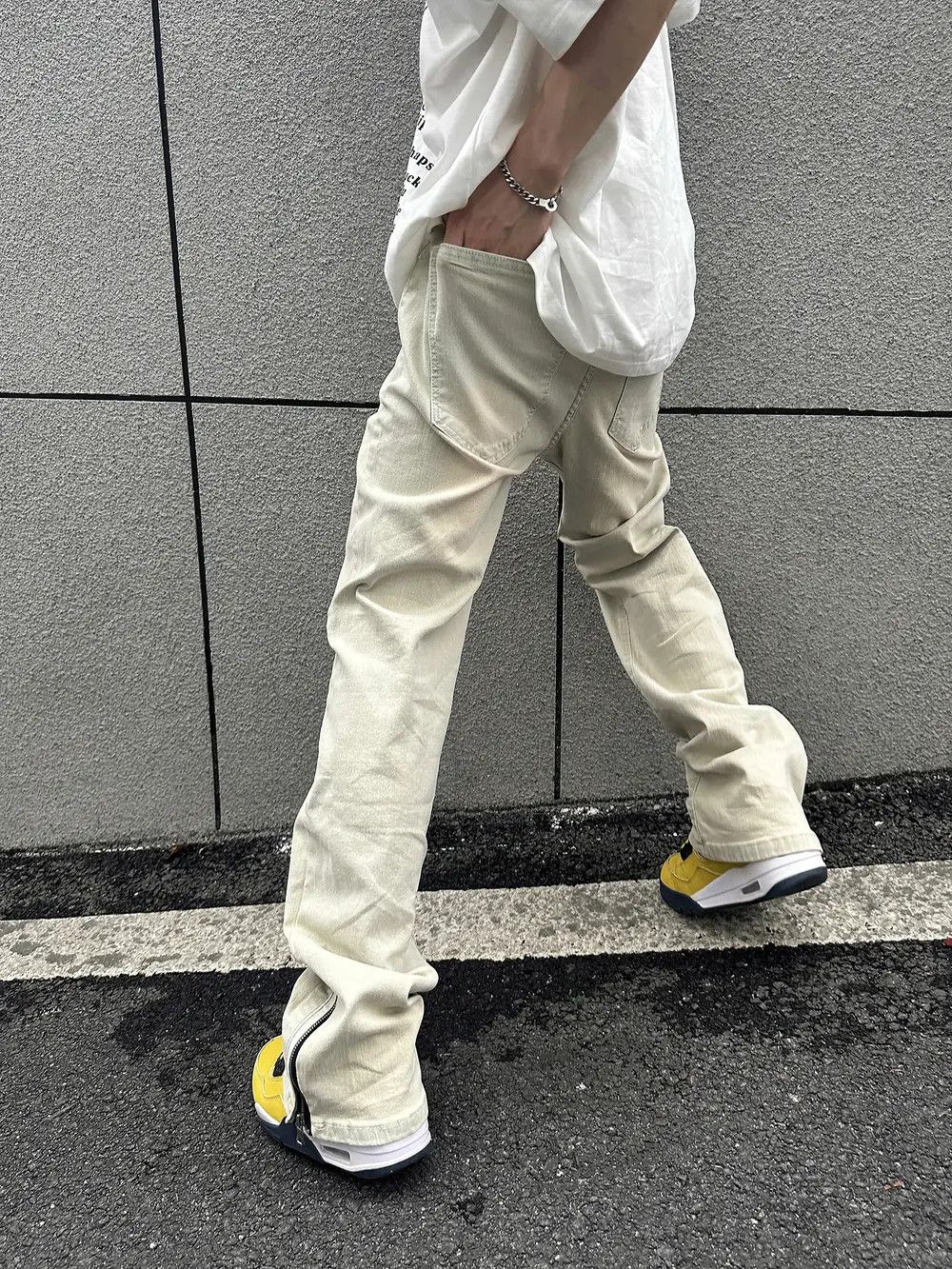 Distressed White Denim Jeans