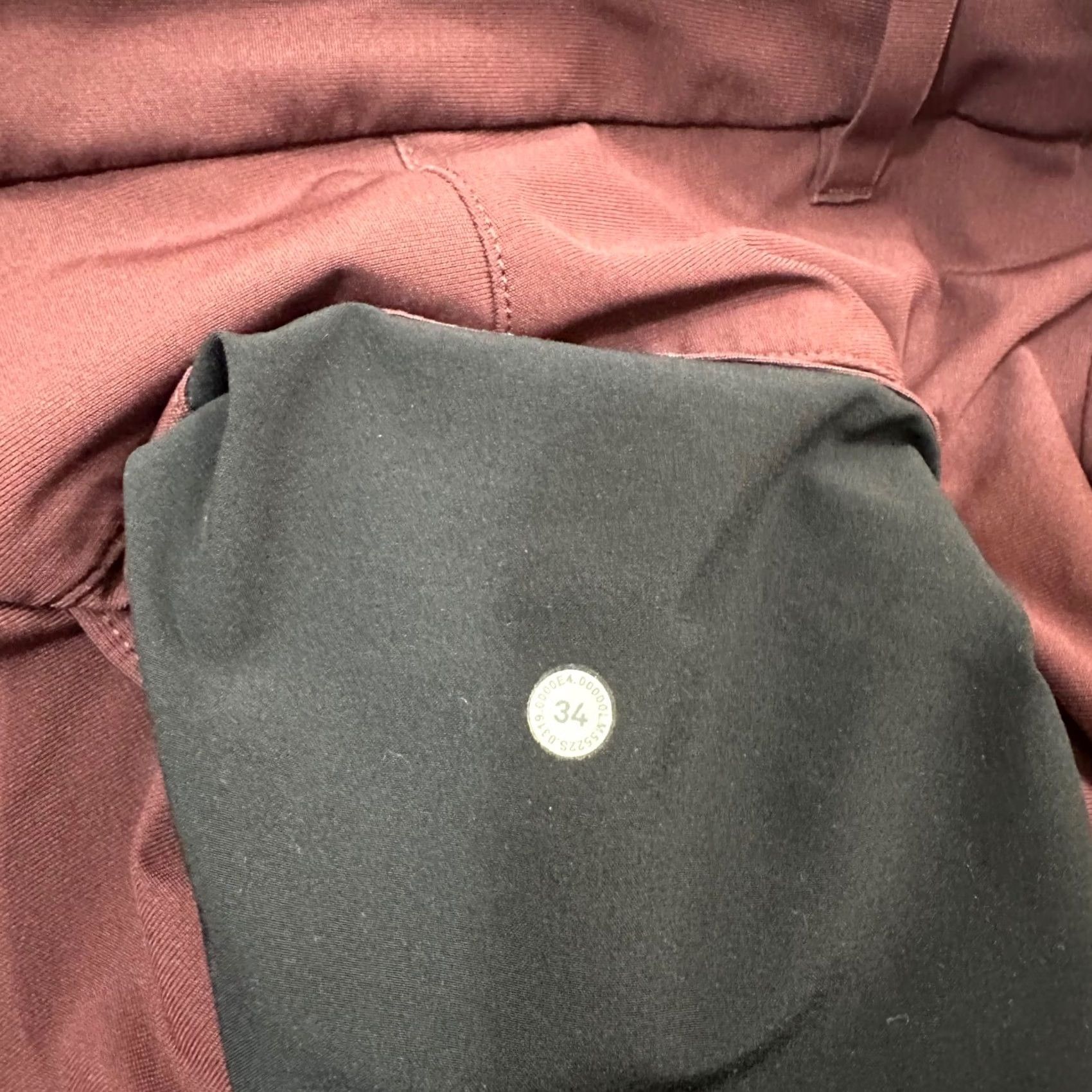 Lululemon VINTAGE? No. Size US 34 / EU 50 - 3 Thumbnail