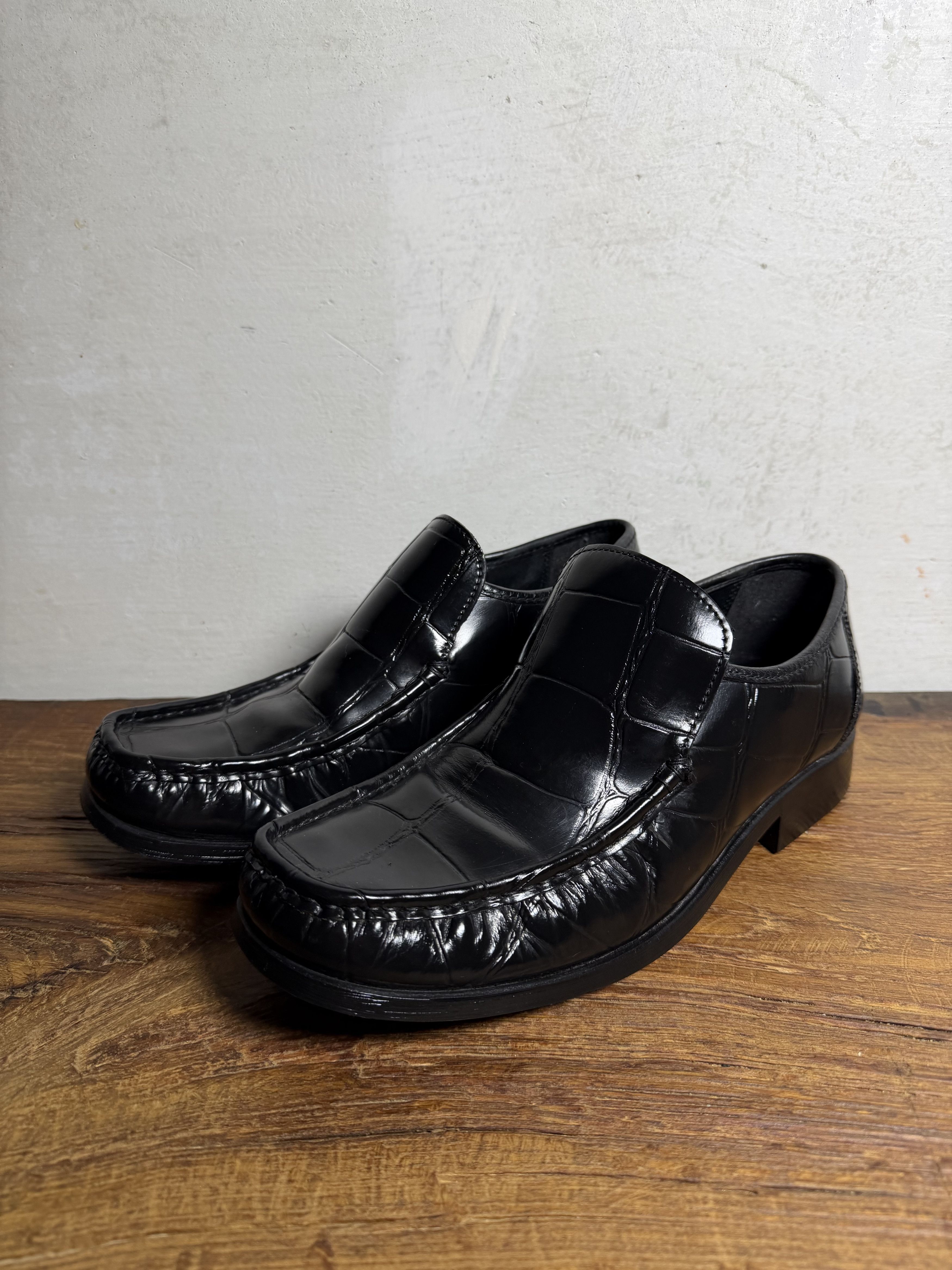 Handmade Burton Textured Leather Loafers with Square Toes Size US 10 / EU 43 - 1 Thumbnail