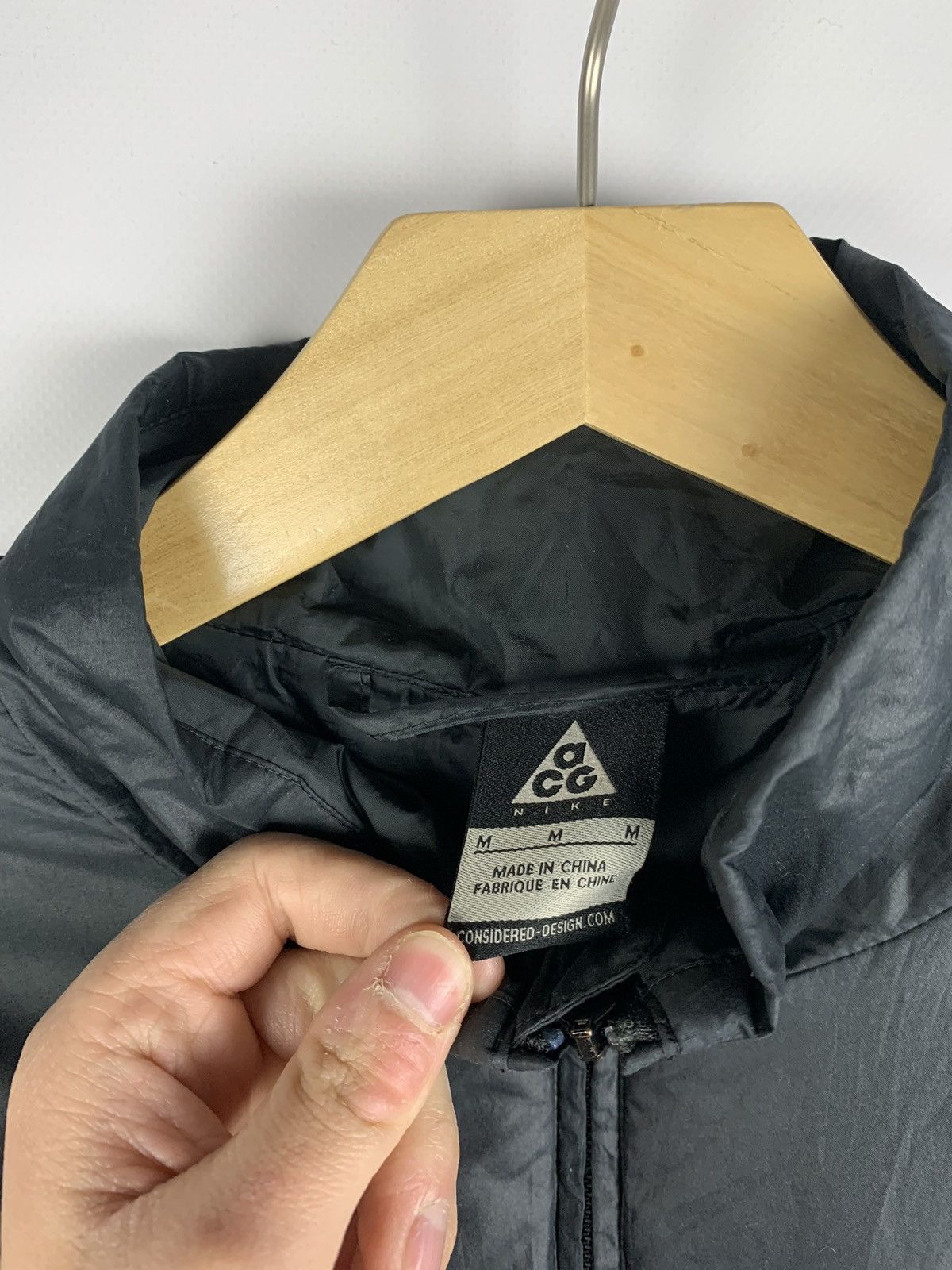 Nike ACG Nike ACG Full Zip Light Jacket Men’s Size M Outdoor Gorpcore Size US M / EU 48-50 / 2 - 4 Thumbnail