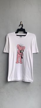 2 KAWS x Uniqlo x Sesame Street T-Shirts Takashi Murakami Supreme Kith Bape