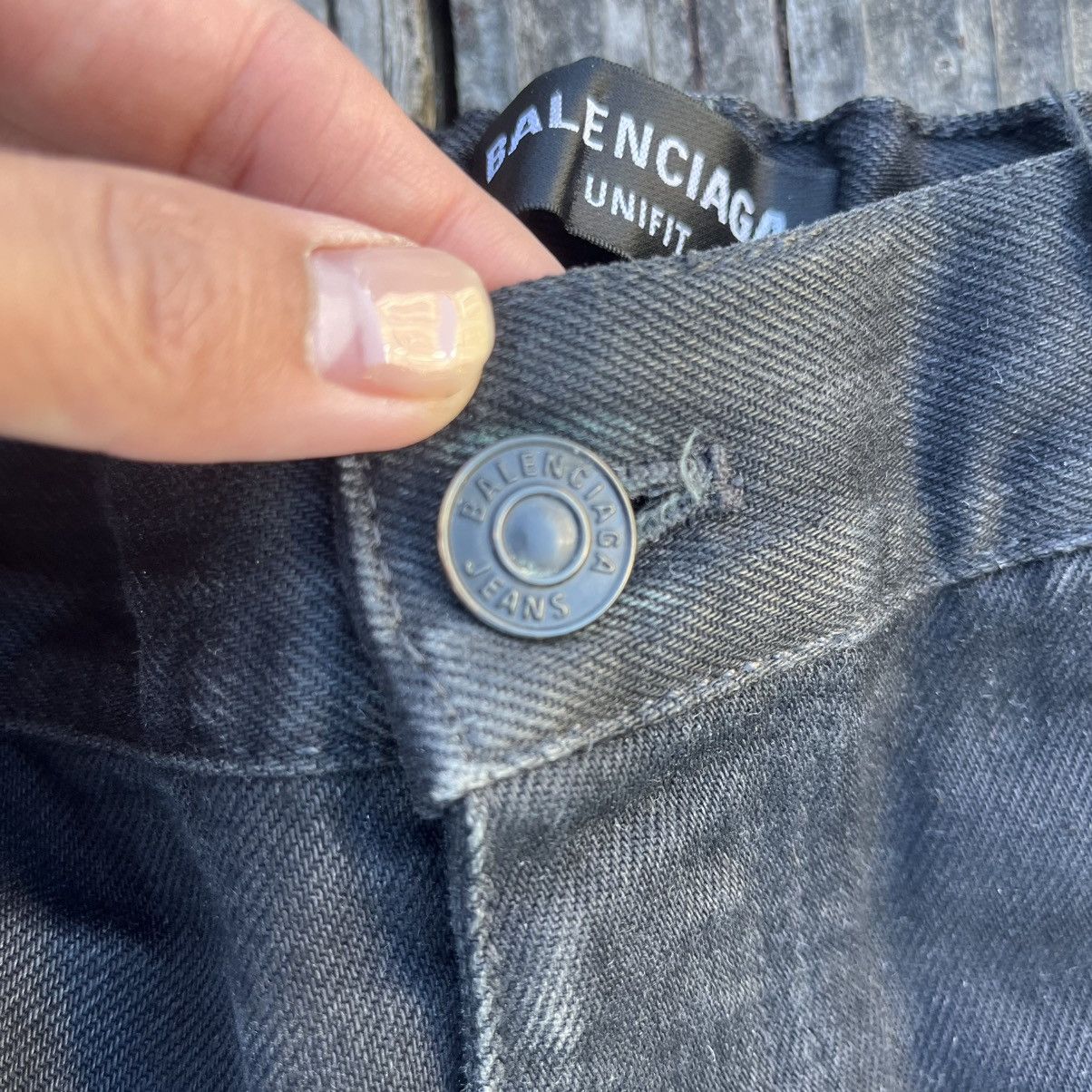 Balenciaga Balenciaga Black Baggy Ripped Skater Distressed Denim Jeans Size US 30 / EU 46 - 16 Thumbnail