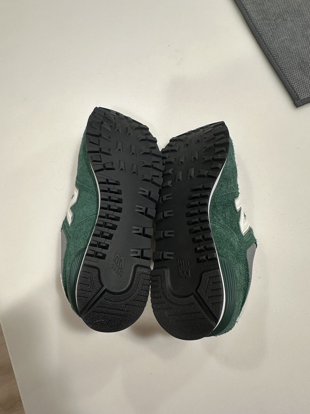 New Balance Forest Green New Balance 574 Size US 8 / EU 41 - 3 Thumbnail