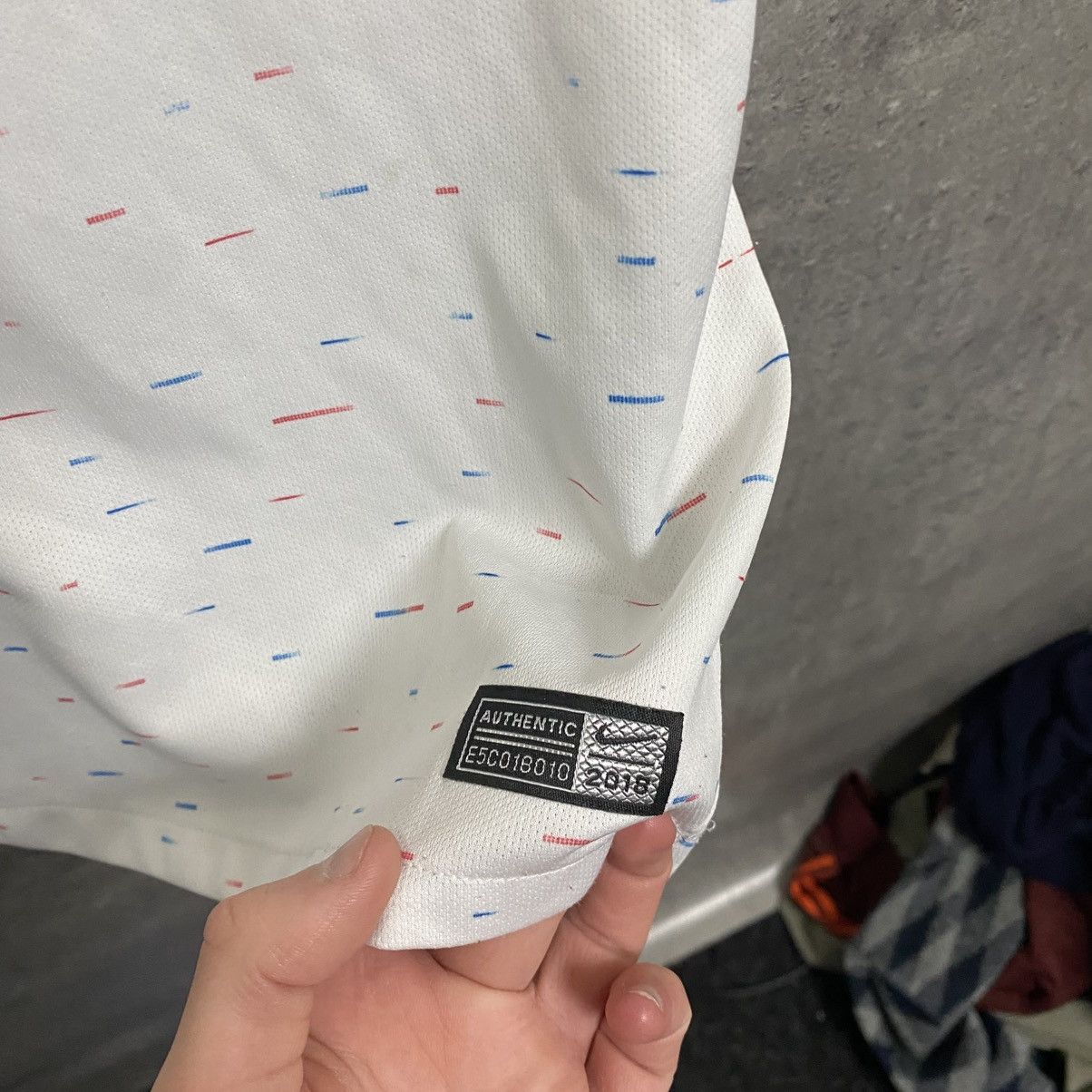 Nike Nike France 2018 World Cup Away Soccer Jersey Shirt Kit Hype Size US M / EU 48-50 / 2 - 6 Thumbnail