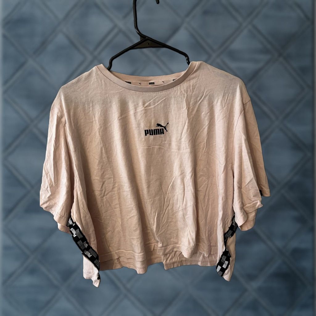 Puma Puma Women's Short Sleeve T-Shirt Pink Logo XXL Logo - T-Shirt, Pink, 2XL, Regular, Cotton, Short Sleeve, Round Neck, Women's, Basic Style Size XXL / US 16-18 / IT 52-54 - 1 Thumbnail