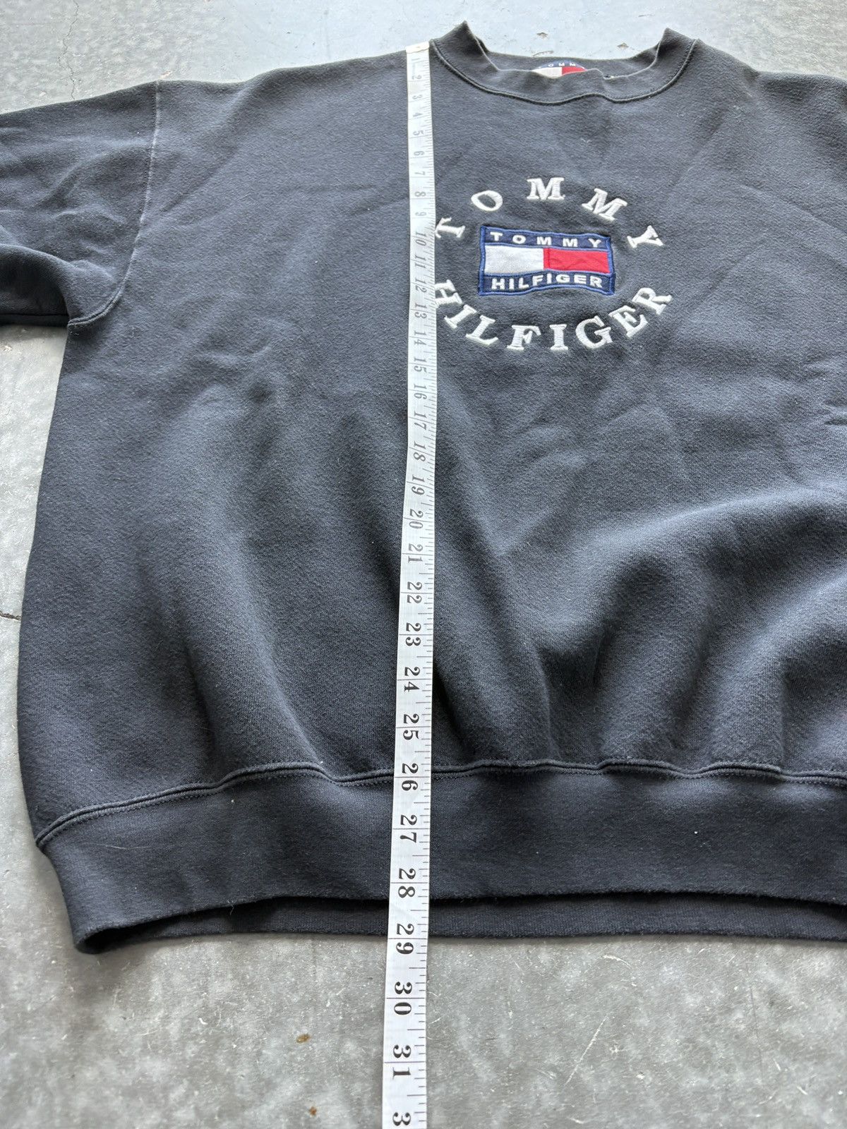 Tommy Hilfiger Vintage 90s Tommy Hilfiger Sweatshirt Oversized Embroidered Size US XXL / EU 58 / 5 - 6 Thumbnail