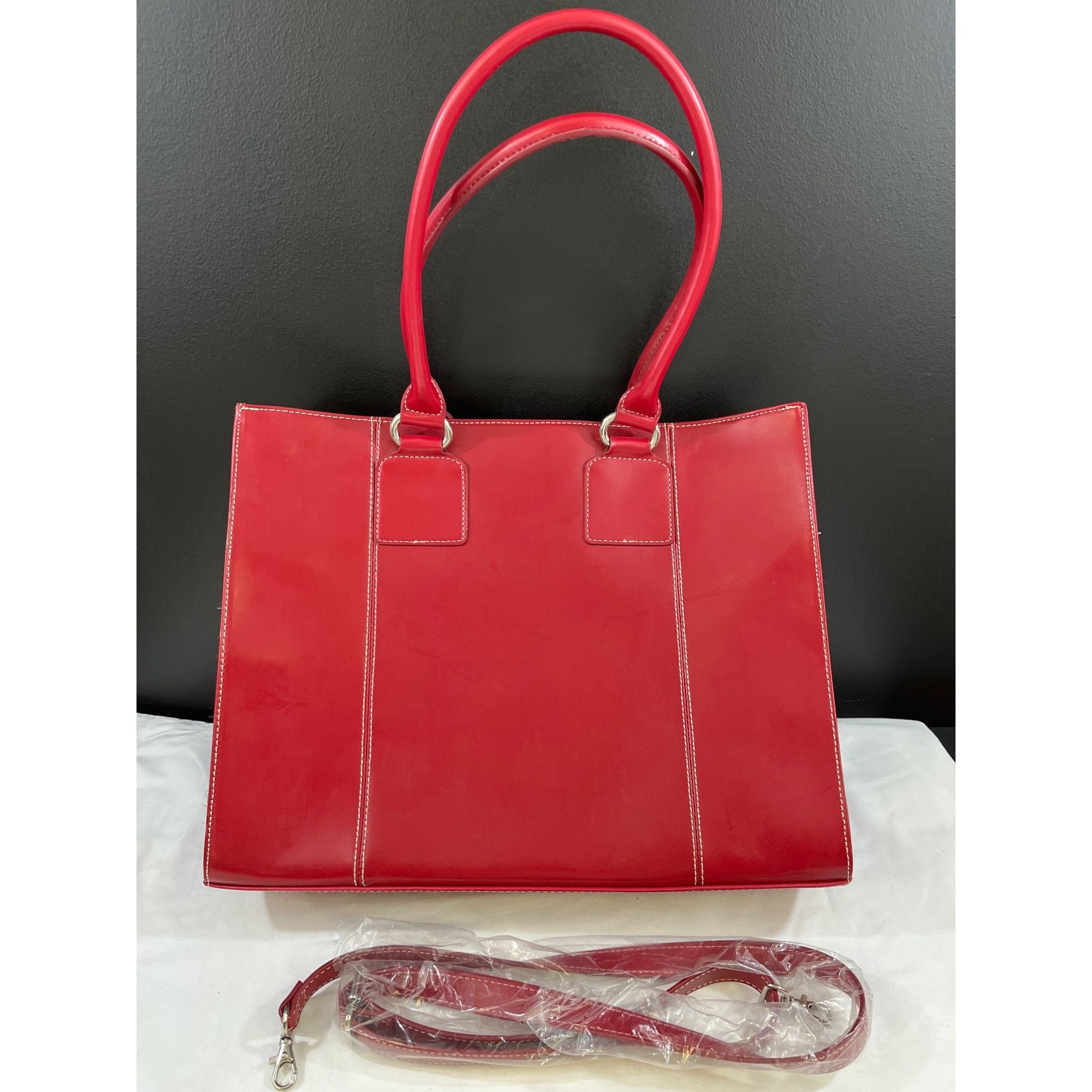 Wilsons Leather Wilsons Leather Women's Red Purse/Tote/Shoulder Bag SKU 5727 Size ONE SIZE - 2 Thumbnail