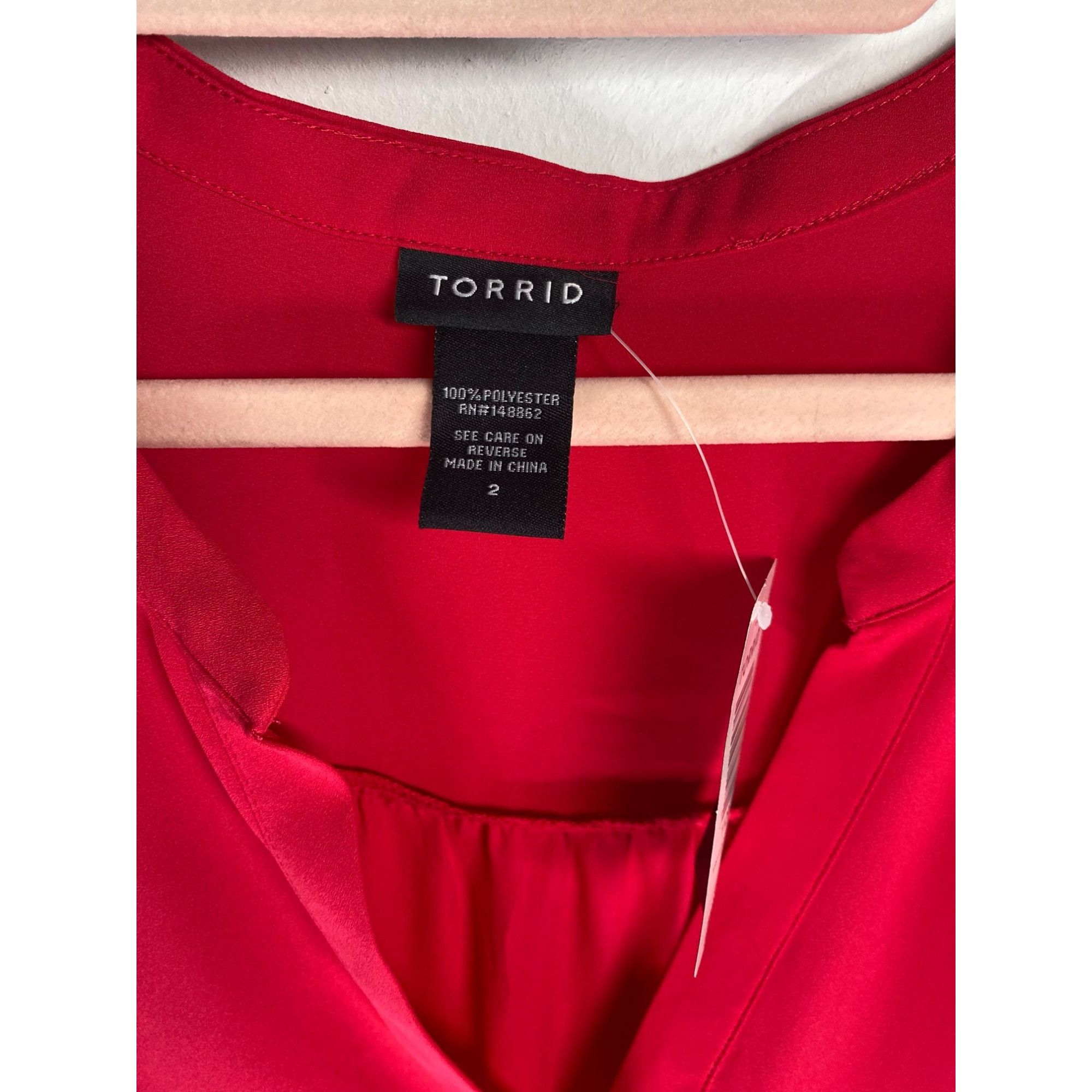 Torrid Torrid 2 Pink V-Neck Short Sleeve Blouse Size 2 Womens Plus Size XXL / US 16-18 / IT 52-54 - 2 Thumbnail