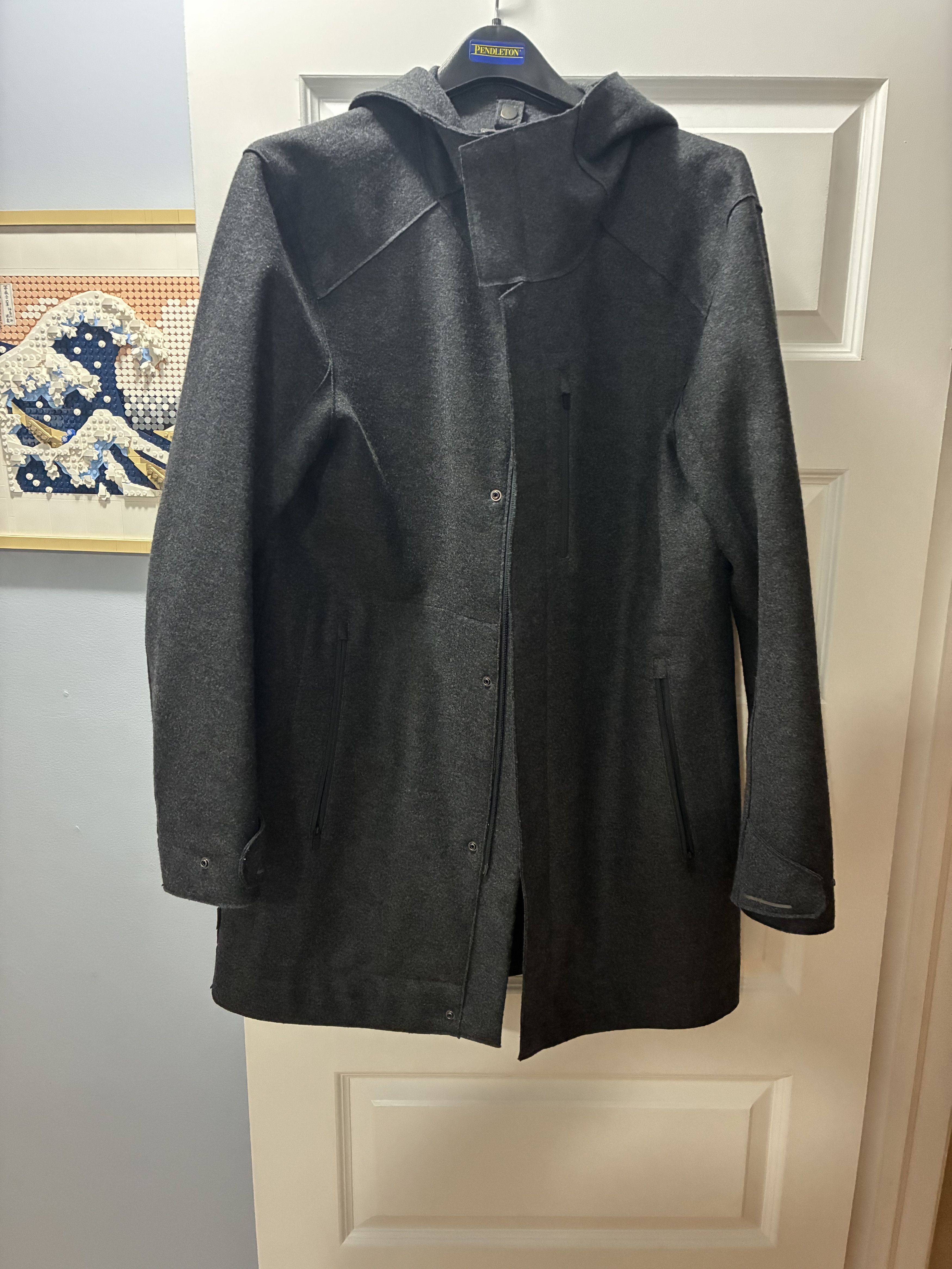 Icebreaker Icebreaker Ainsworth Hooded Jacket - Men's Size US M / EU 48-50 / 2 - 1 Thumbnail