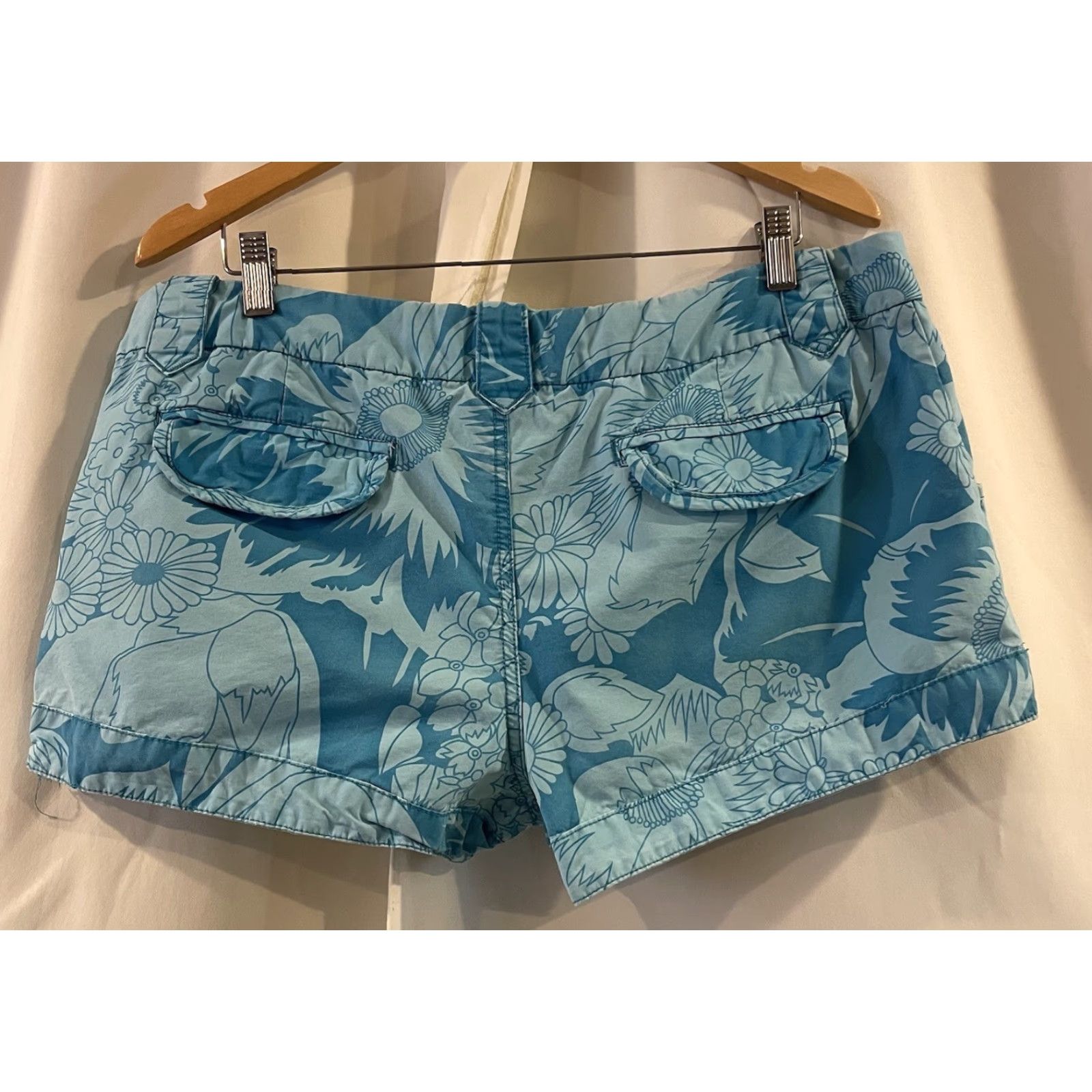 Vintage VINTAGE No Boundaries Floral Blue Cuffed Cotton Micro Mini Shorts 17 Juniors Women 2000s Retro Chino Size 38" / US 16 / IT 52 - 3 Thumbnail