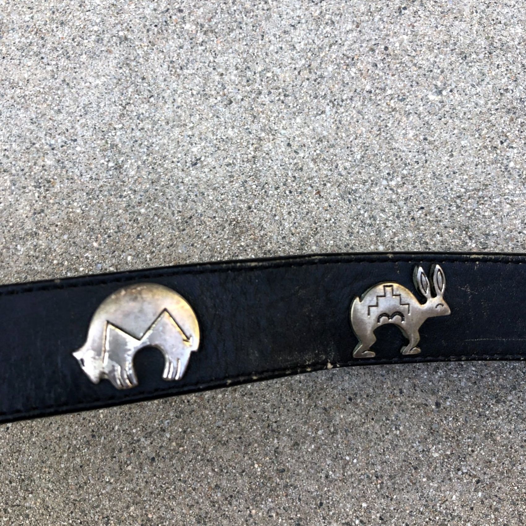 Vintage VINTAGE Silver Creek Belt Women's Black Leather Animals Southwestern 33" Size ONE SIZE - 7 Thumbnail