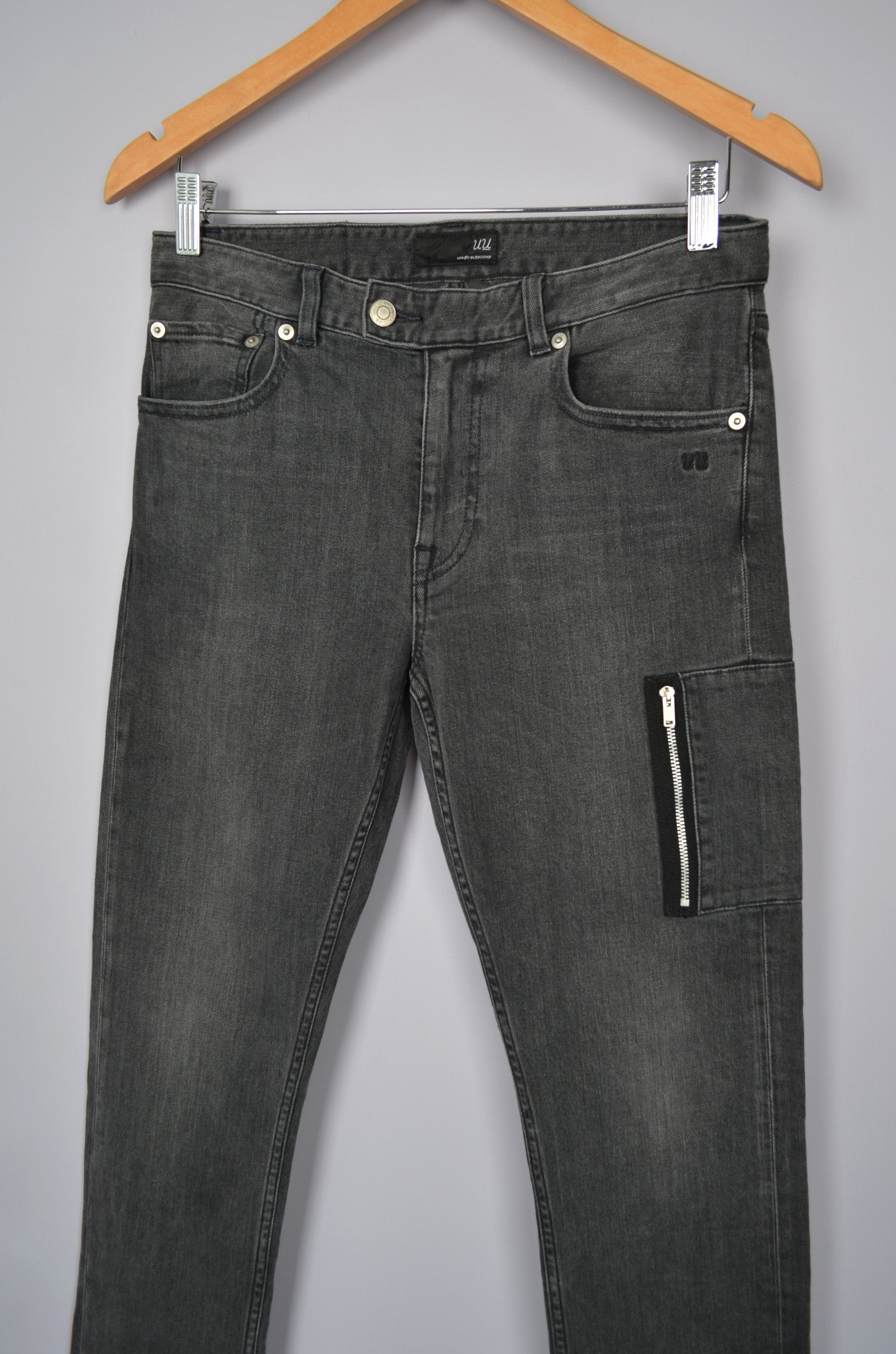 Designer × Undercover × Uniqlo Uniqlo Undercover Grey Denim Slim Jeans Size W29 L34 Size US 29 - 2 Thumbnail