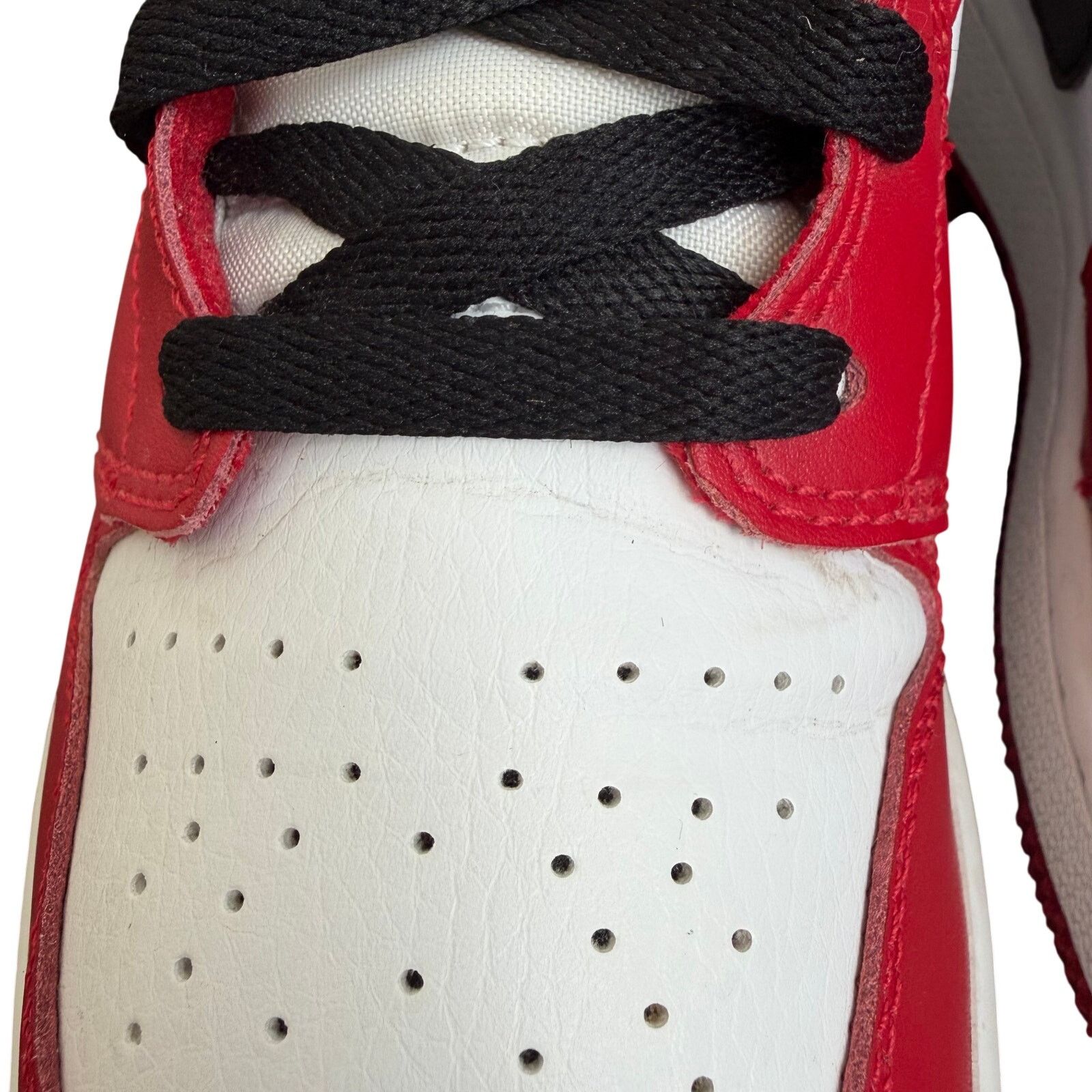 Nike Air Jordan 1 Mid Chicago GS 5Y / Women’s 6.5 Red Black White Size US 6.5 / IT 36.5 - 8 Thumbnail