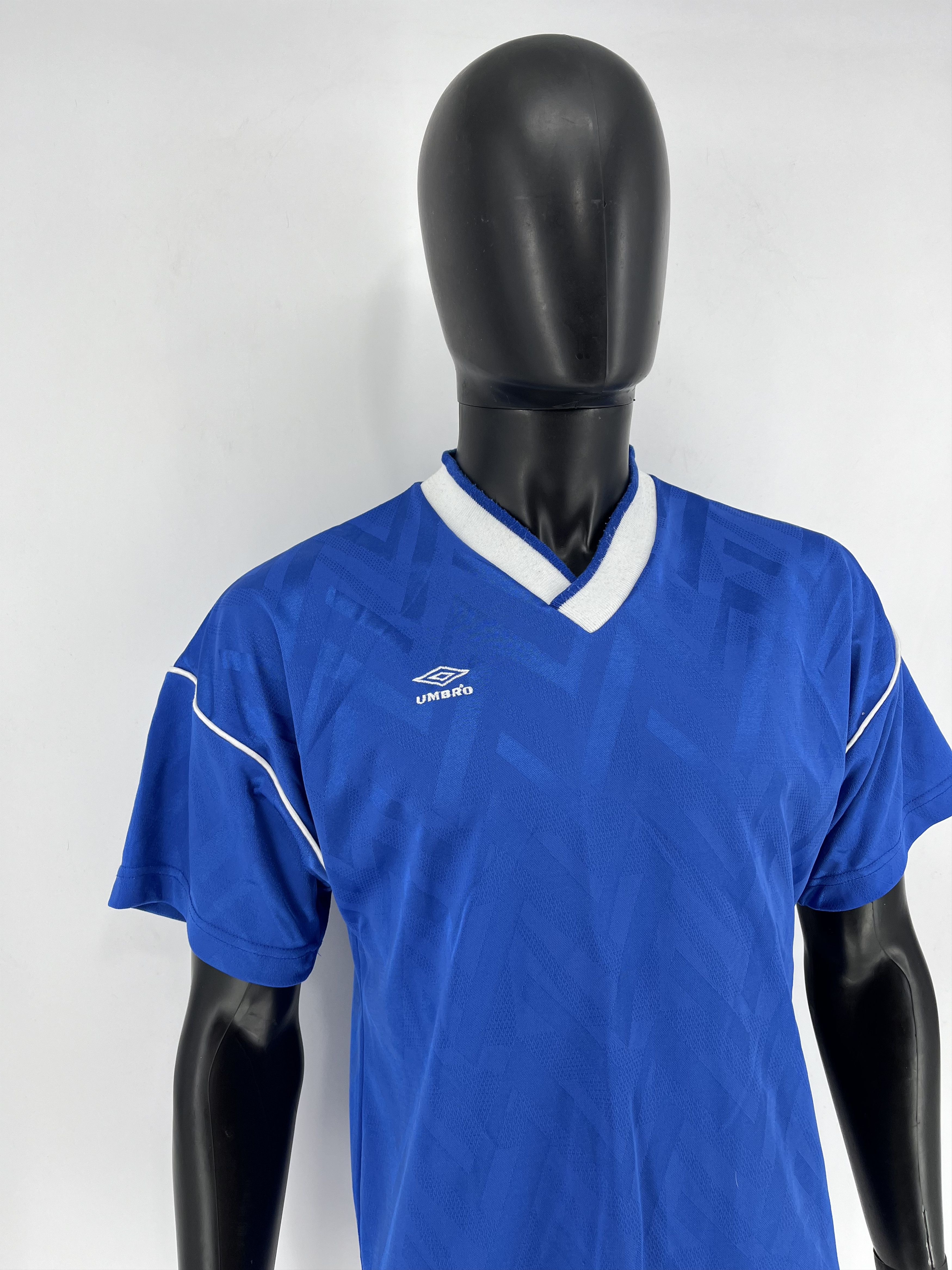 Umbro Vintage 80s UMBRO Soccer Sport Retro Jersey T-shirt Rare Size US M / EU 48-50 / 2 - 3 Thumbnail