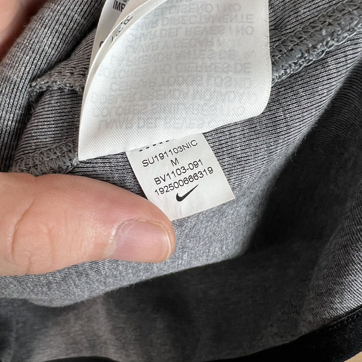 Nike Vintage Nike Tech Fleece CABJ 90s Size US M / EU 48-50 / 2 - 5 Thumbnail