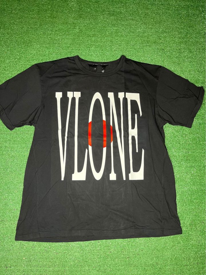 image of Vlone Japan T-Shirt Size XL in Black, Men's