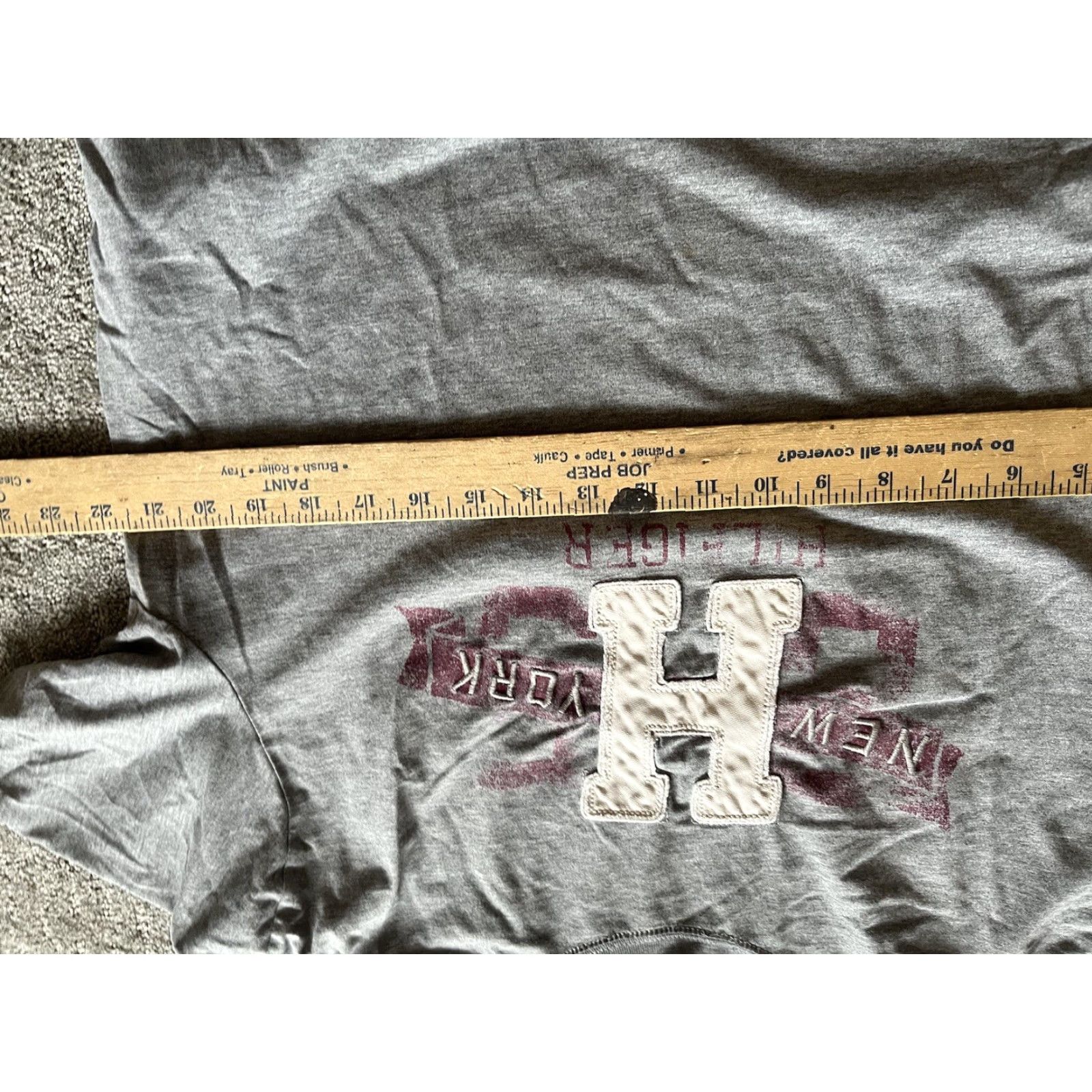 Tommy Hilfiger TOMMY HILFIGER Men's Gray Crew Neck Graphic T-Shirt Size L Short Sleeve American Size US L / EU 52-54 / 3 - 5 Thumbnail