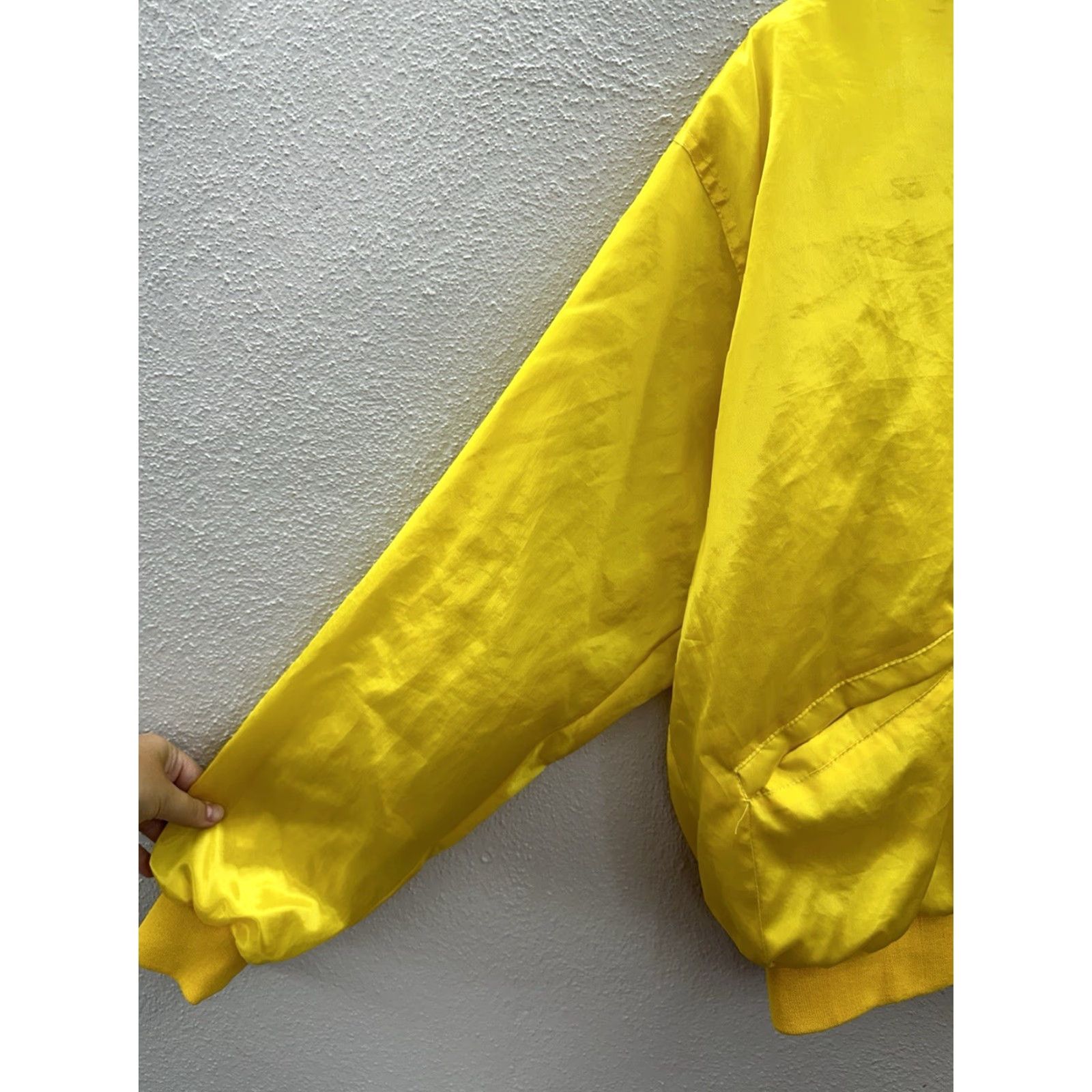 Endless VINTAGE Windless Bomber Jacket Womens Large Satin Yellow Logo Zip Up VTG jacket Size L / US 10 / IT 46 - 3 Thumbnail