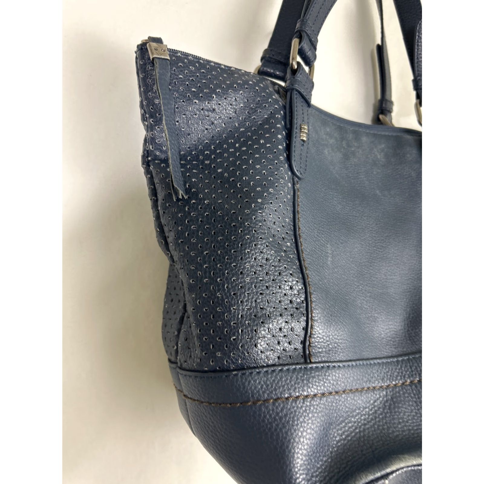 The Sak VINTAGE The Sak Leather Shoulder Bag Blue 15x11x7.5 Eye-lit Womens Shoulder Bag 15x11x7.5 Blue Eye-lit Leather The Sak Women Size ONE SIZE - 6 Thumbnail