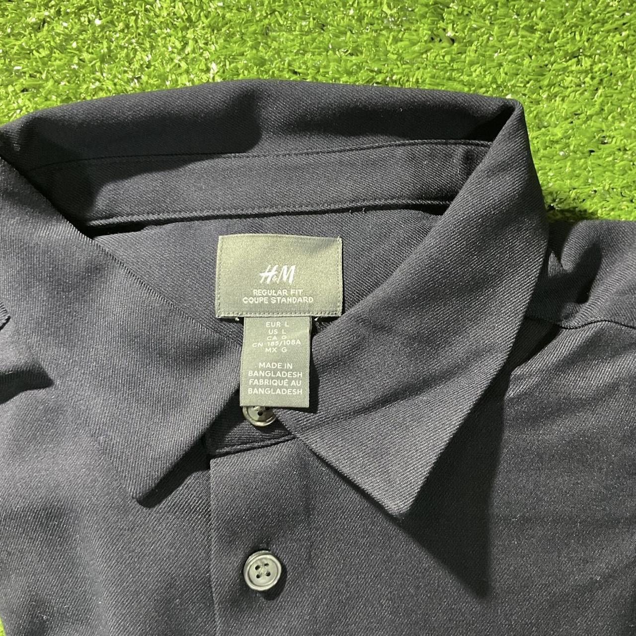 H&M H&M Men’s Regular Fit Twill Navy Blue Dress Shirt Size US L / EU 52-54 / 3 - 5 Thumbnail