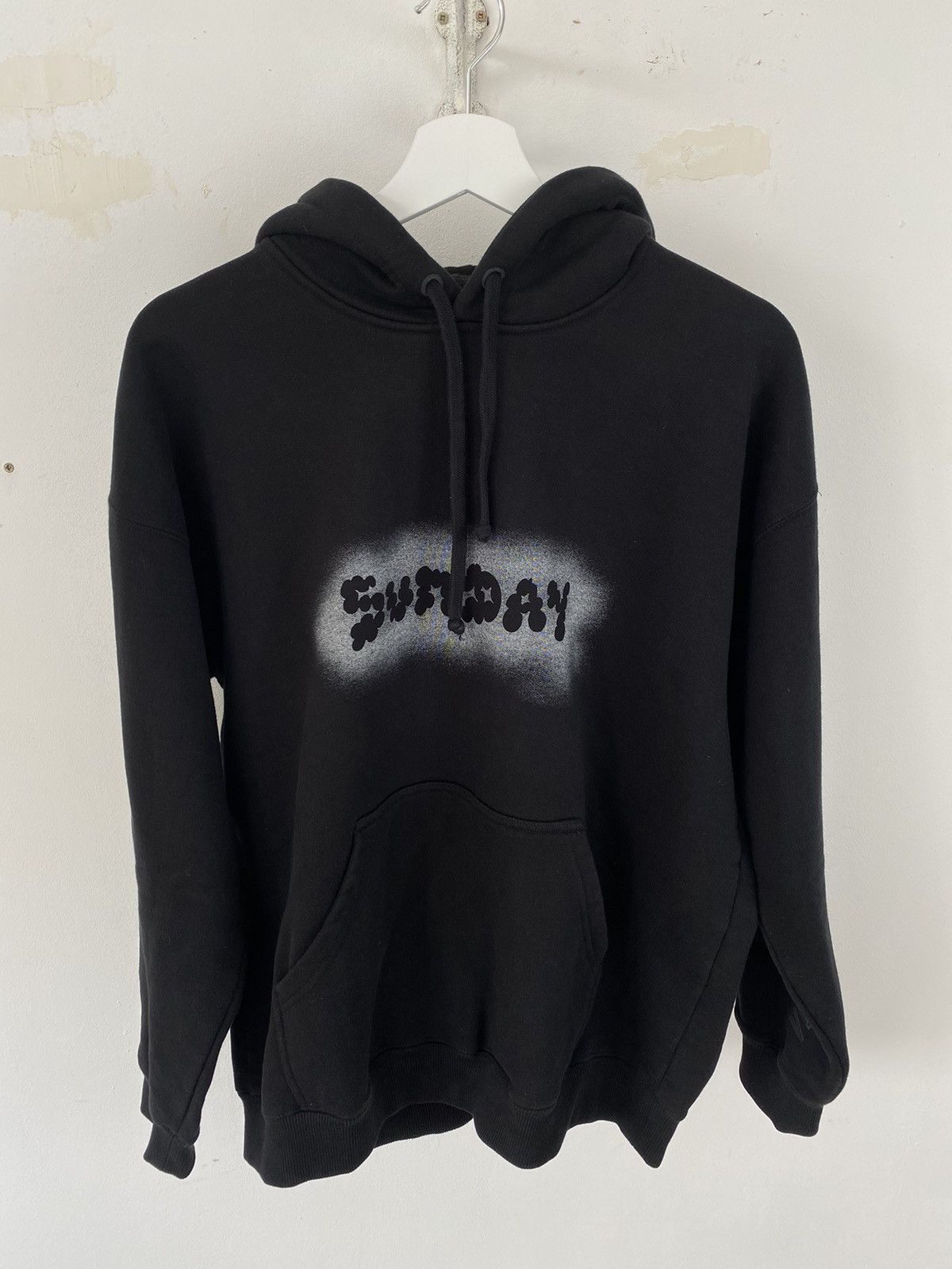 Pre-owned Vetements Fw19 Sunday Hoodie In Black