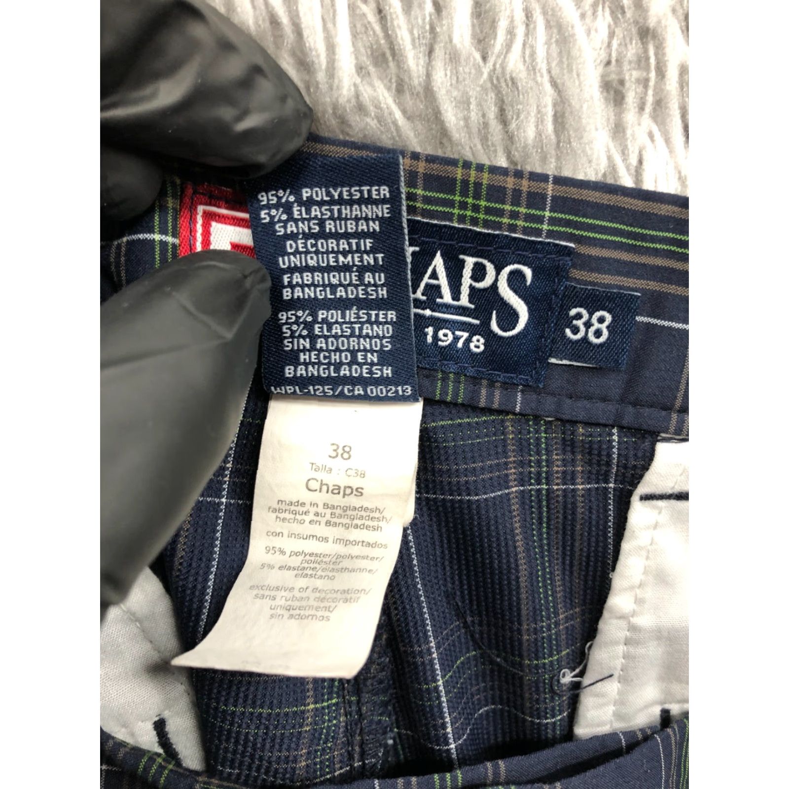 Chaps Chaps Plaid Shorts Mens Size 38 Mid Rise Dark Wash Blue Bermuda Casual 5-Pocket Denim Cotton Blend Belt Loops Regular Front Flat Fit Blue Size US 38 / EU 54 - 8 Thumbnail