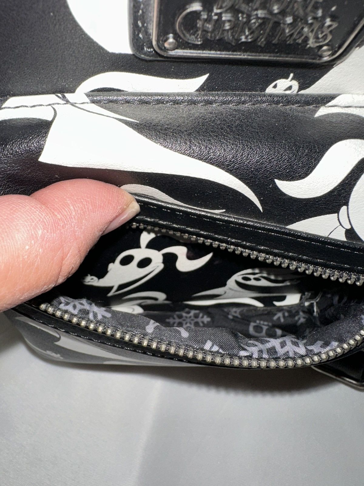 Disney Loungefly Disney Nightmare Before Christmas Backpack Size ONE SIZE - 4 Thumbnail
