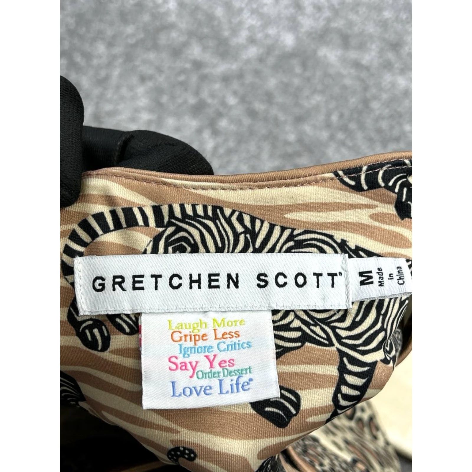 Vintage Gretchen Scott Dress Womens Medium Brown Beige Animal Print 3/4 Sleeve V-Neck A-Line Shift Casual Short Sleeve Shirt Dress Size M / US 6-8 / IT 42-44 - 3 Thumbnail
