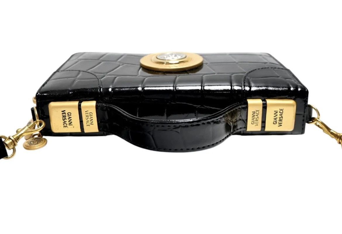 Versace Gianni Versace Medusa Patent Croc Embossed Clutch Size ONE SIZE - 4 Thumbnail