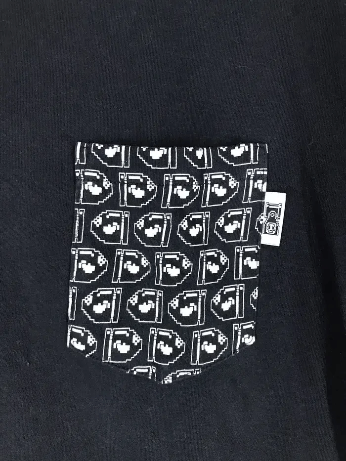 Nintendo Uniqlo x Nintendo Tshirts Size US S / EU 44-46 / 1 - 4 Thumbnail