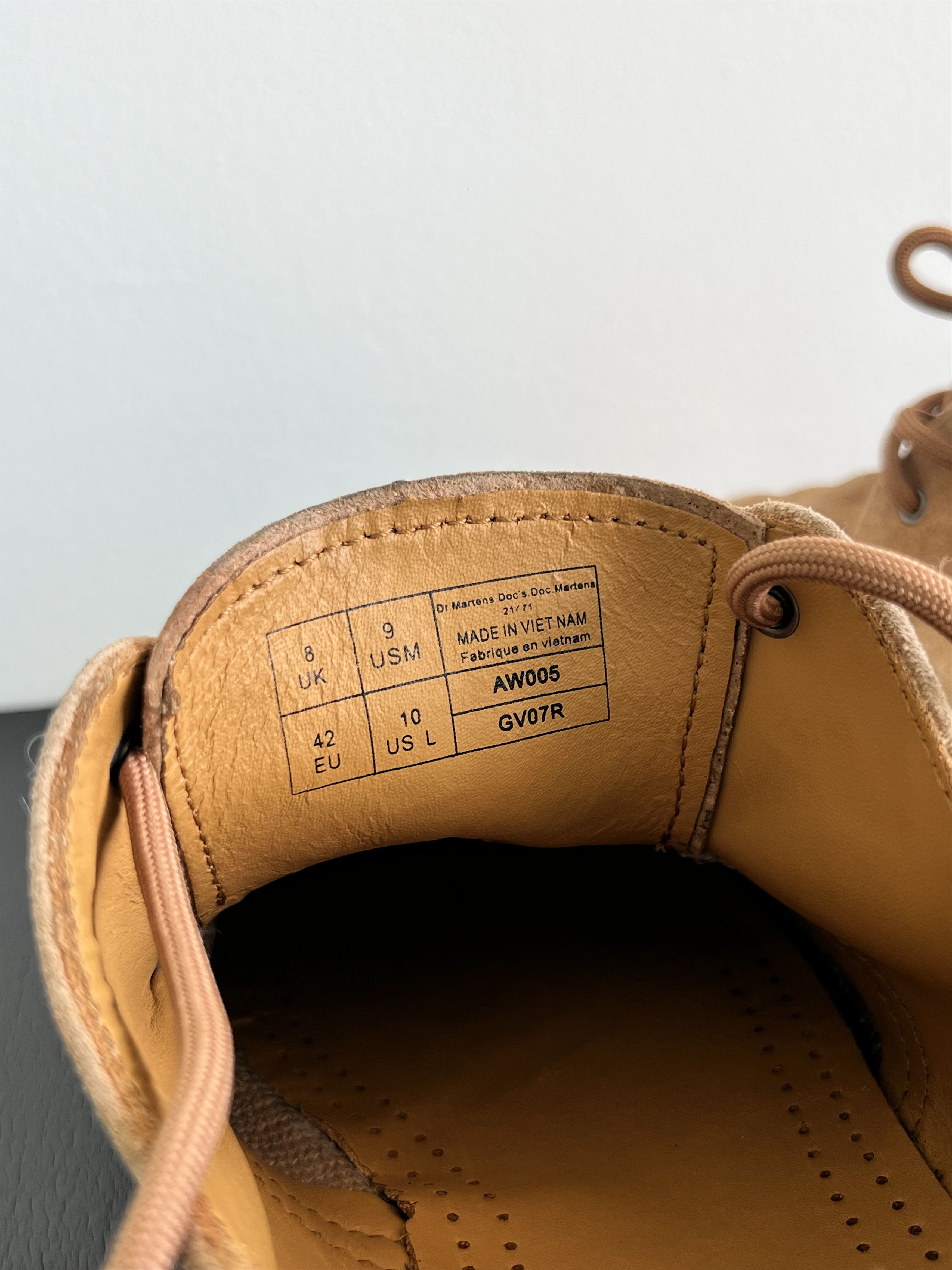 Dr. Martens Tan suede Dr. Martens 1461 Oxford shoes Size US 9 / EU 42 - 12 Thumbnail