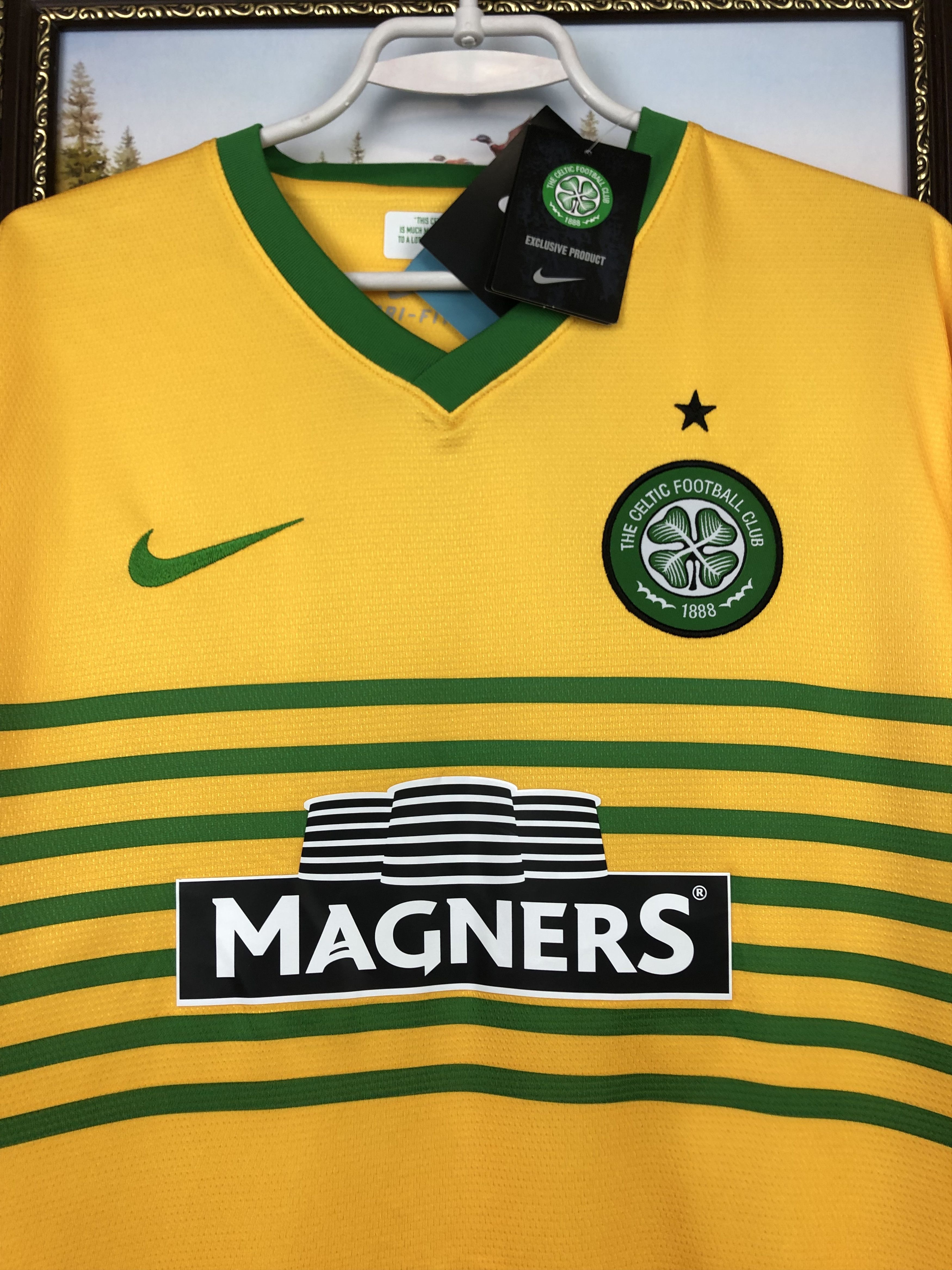 Nike Celtic football shirt 2013 Soccer Nike Jersey Trikot New Size US L / EU 52-54 / 3 - 3 Thumbnail