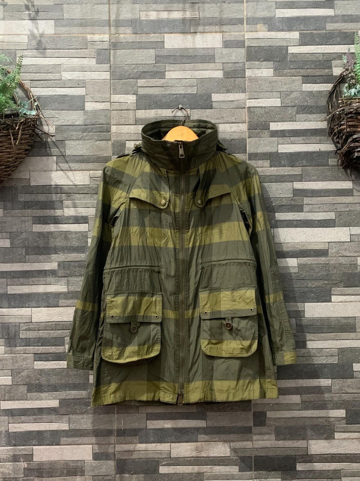 Burberry Burberry Brit Trench Coat for Women Size M / US 6-8 / IT 42-44 - 1 Thumbnail