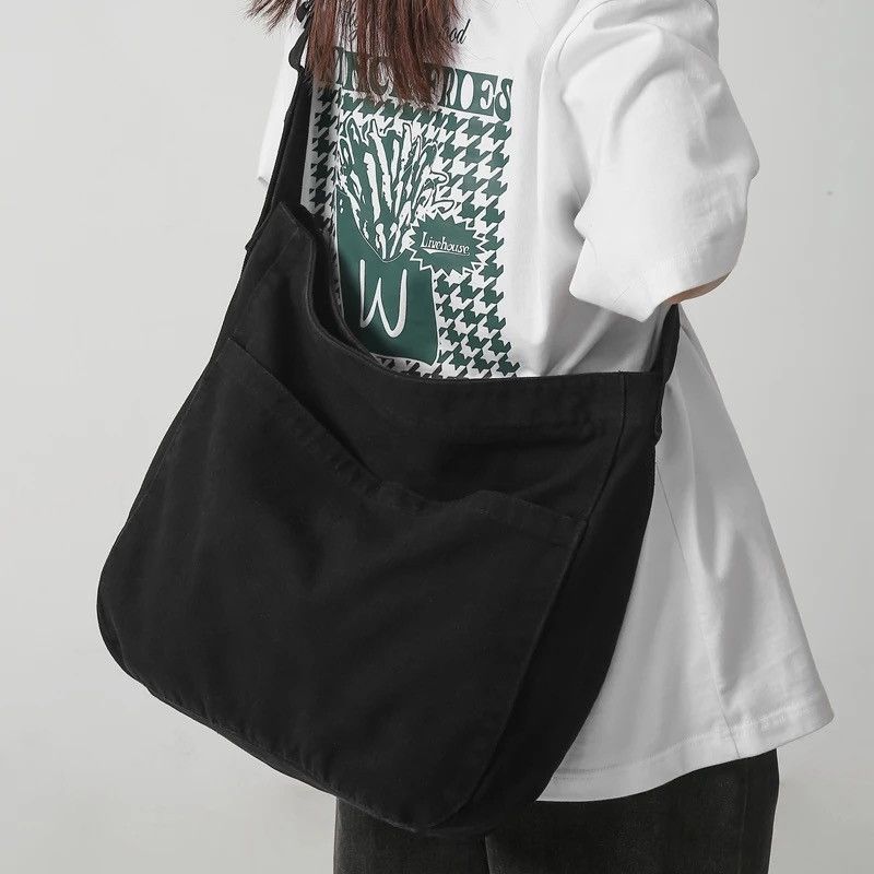 Japanese Brand Casual Canvas Crossbody Bag Size ONE SIZE - 2 Thumbnail