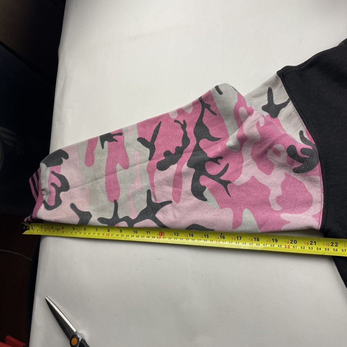 Other VTG Y2K Pink Camo Monster Energy Drink Hoodie XL Fox Racing Size US XL / EU 56 / 4 - 10 Thumbnail