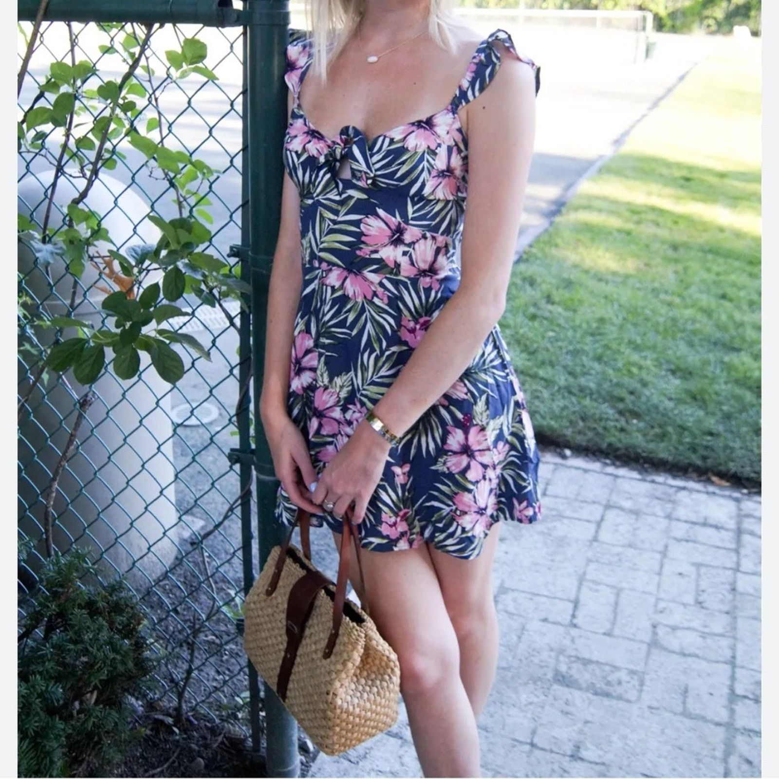 Aeropostale Aeropostale Floral Dress Size M / US 6-8 / IT 42-44 - 8 Thumbnail