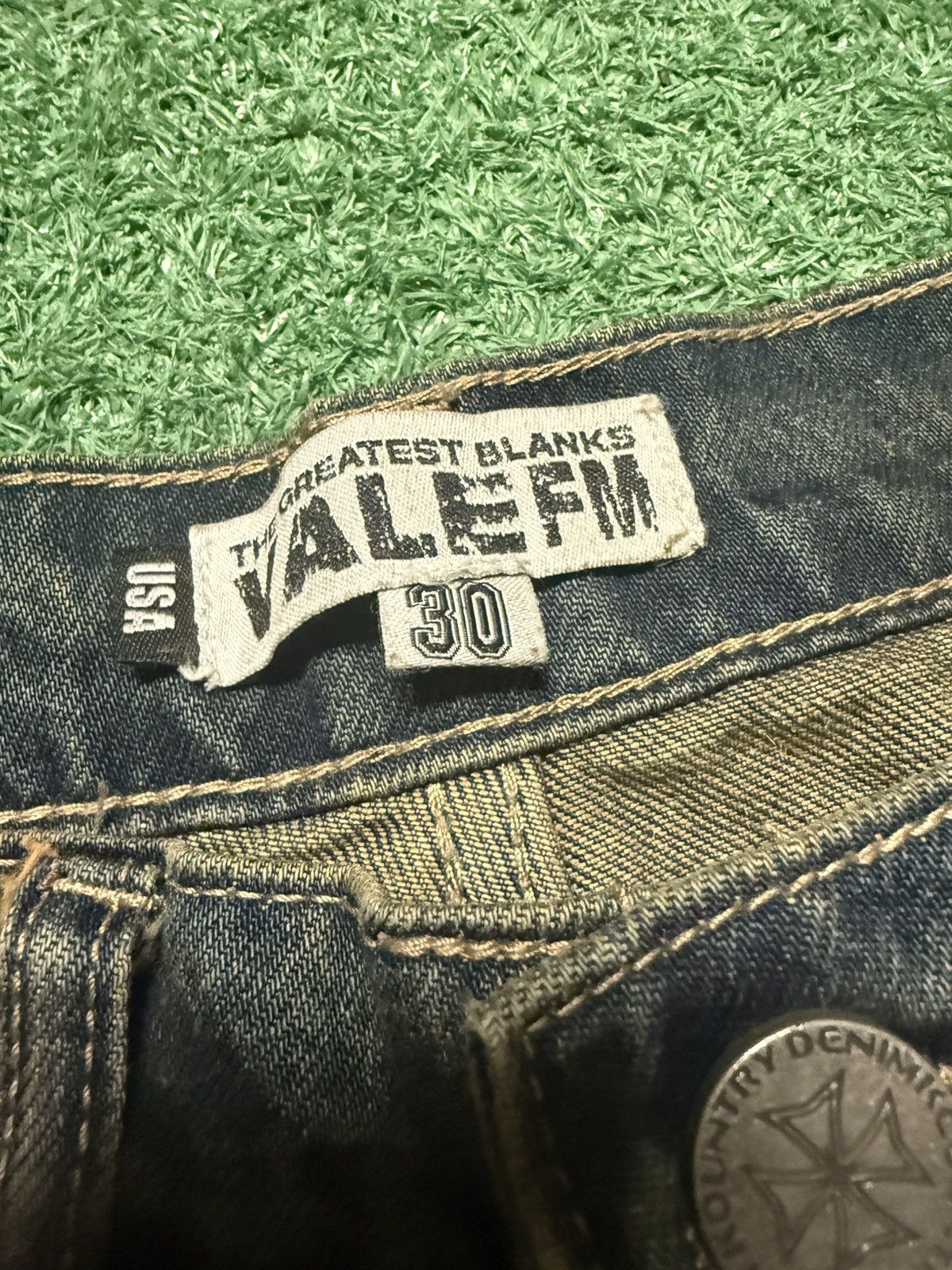 Vale Vale thrashed denim sized 30 Size US 30 / EU 46 - 5 Thumbnail