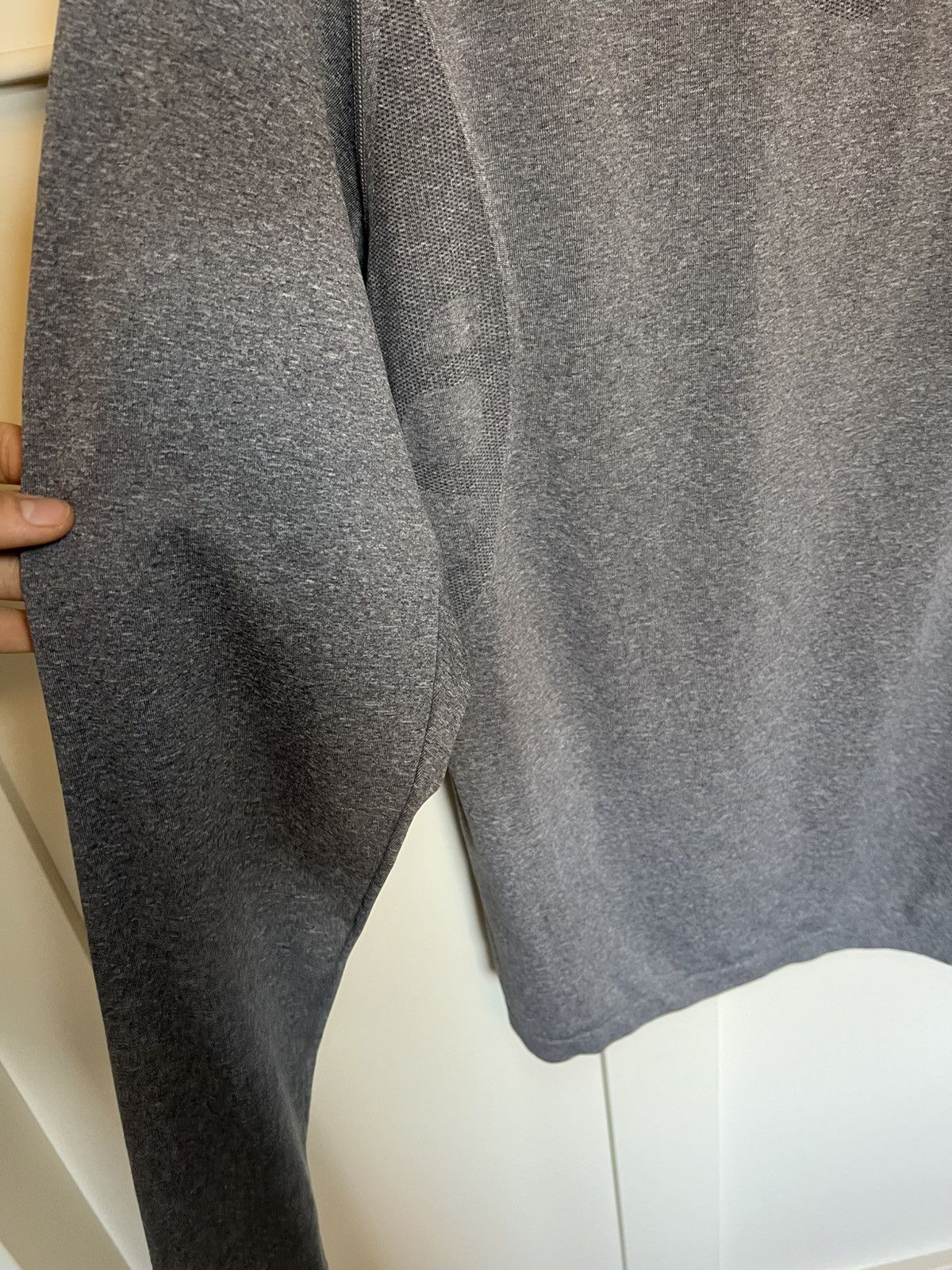 Nike Vintage Nike dri-fit long sleeve activewear shirt Size US L / EU 52-54 / 3 - 6 Thumbnail
