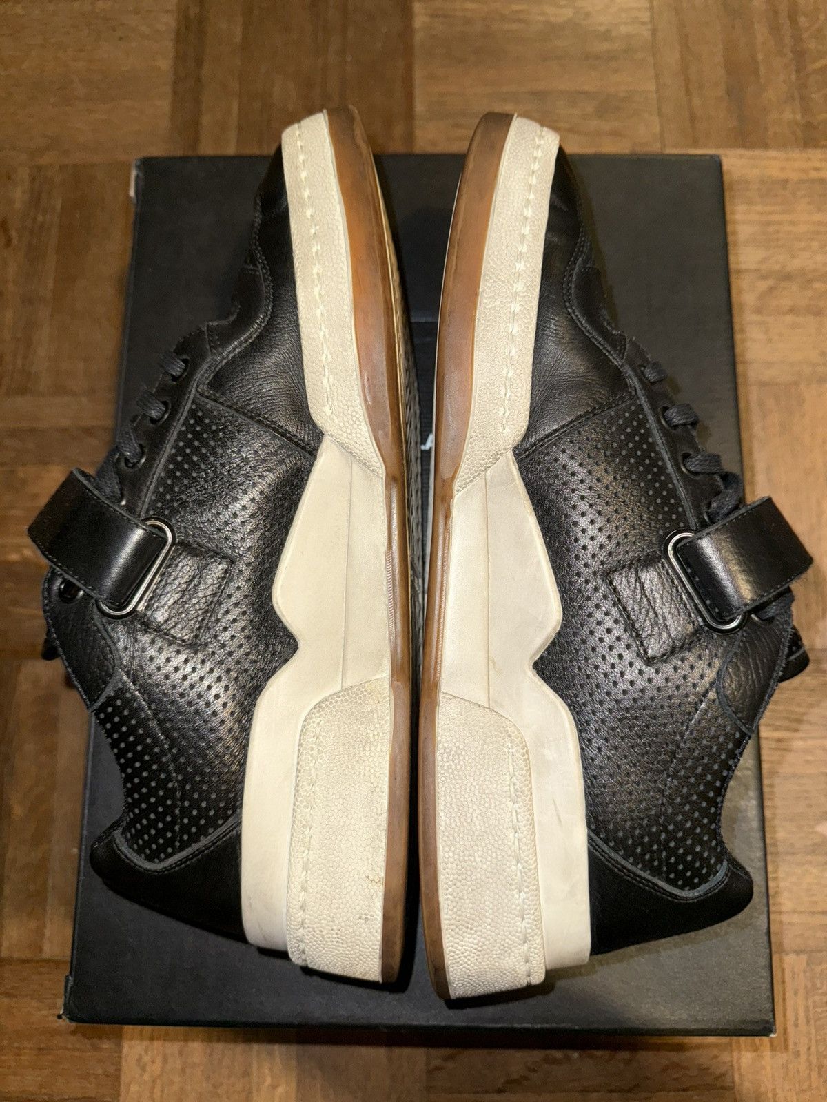 Saint Laurent Paris Saint Laurent SL 24 LOW TOP AGE SNEAKER Size US 10 / EU 43 - 5 Thumbnail