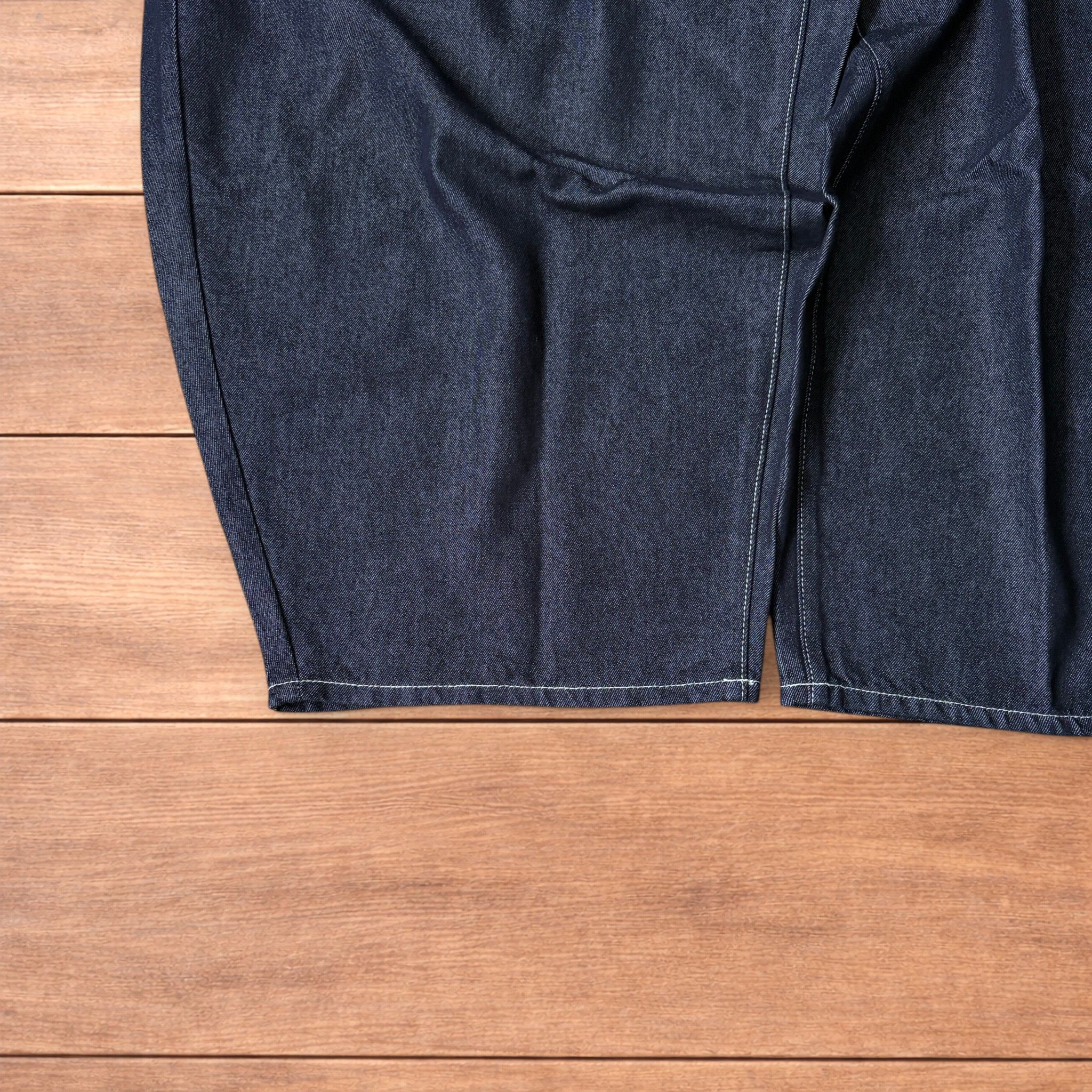 Japanese Brand Super baggy wide leg balloon fit jeans in indigo. Size US 30 / EU 46 - 5 Thumbnail
