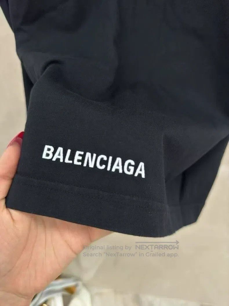 Balenciaga Balenciaga Back Letter Short Sleeve Size US S / EU 44-46 / 1 - 6 Thumbnail