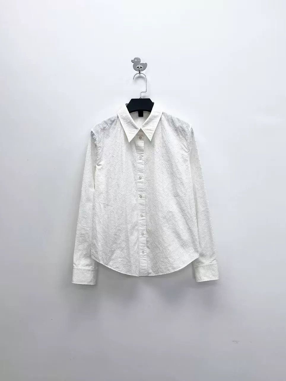 Louis Vuitton louis vuitton white logo shirt jacket Size US M / EU 48-50 / 2 - 1 Thumbnail