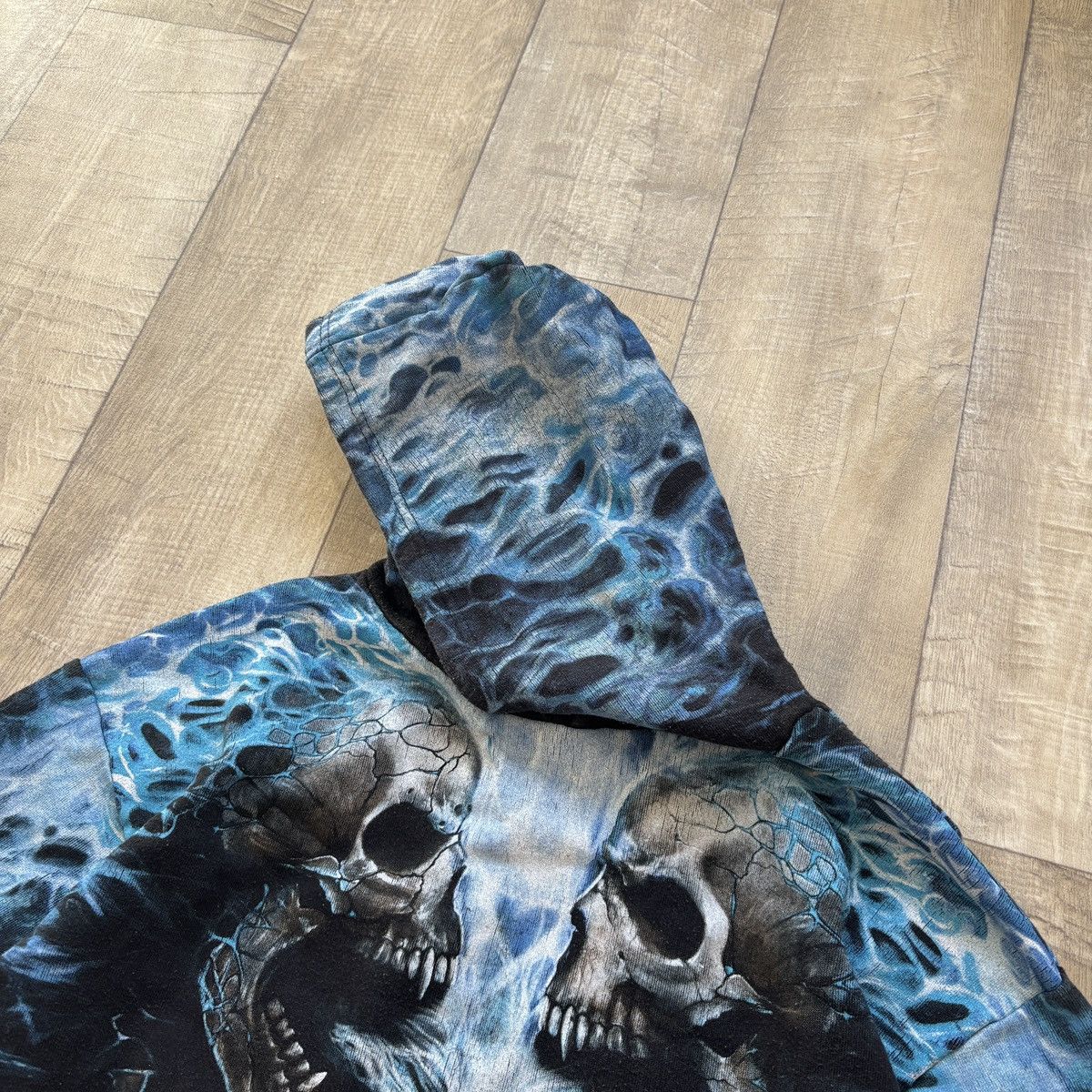 Other Skulls and Bones Flaming Spine All Over Print Hoodie size M Size US M / EU 48-50 / 2 - 6 Thumbnail