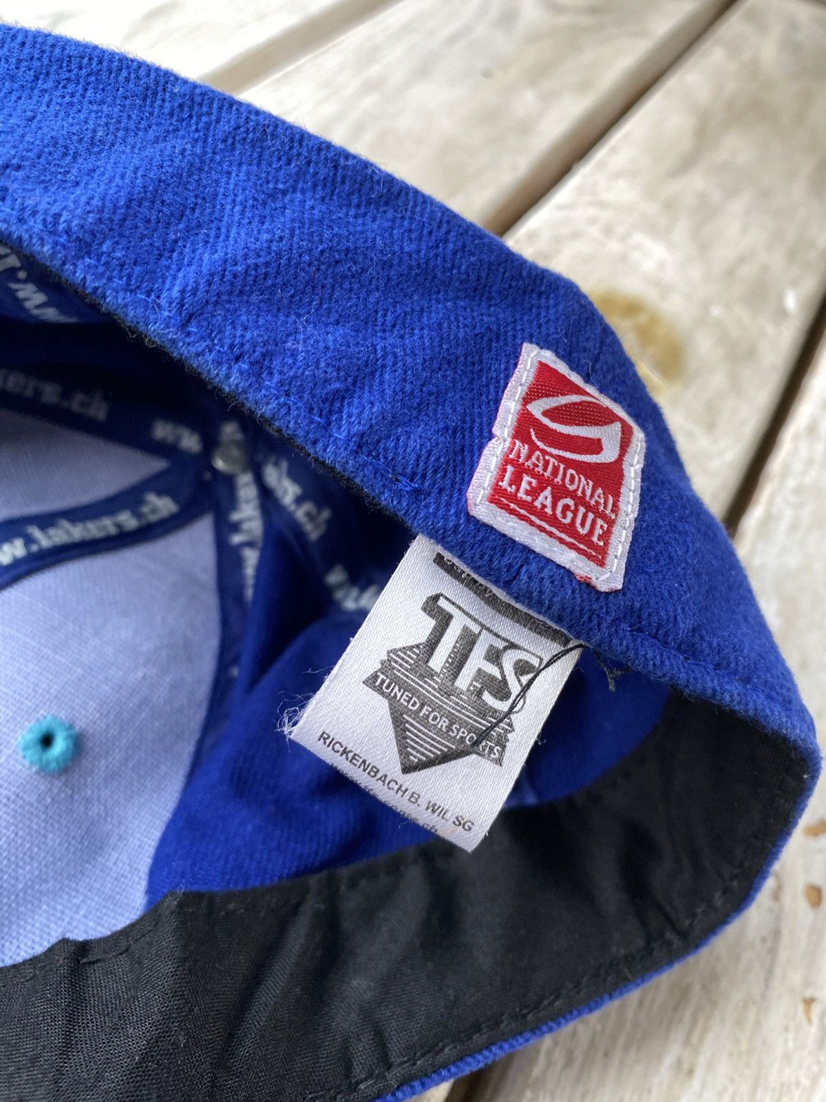 NBA × NHL Reebok SC RAPPERSWIL JONA LAKERS HOCKEY cap Size ONE SIZE - 5 Thumbnail